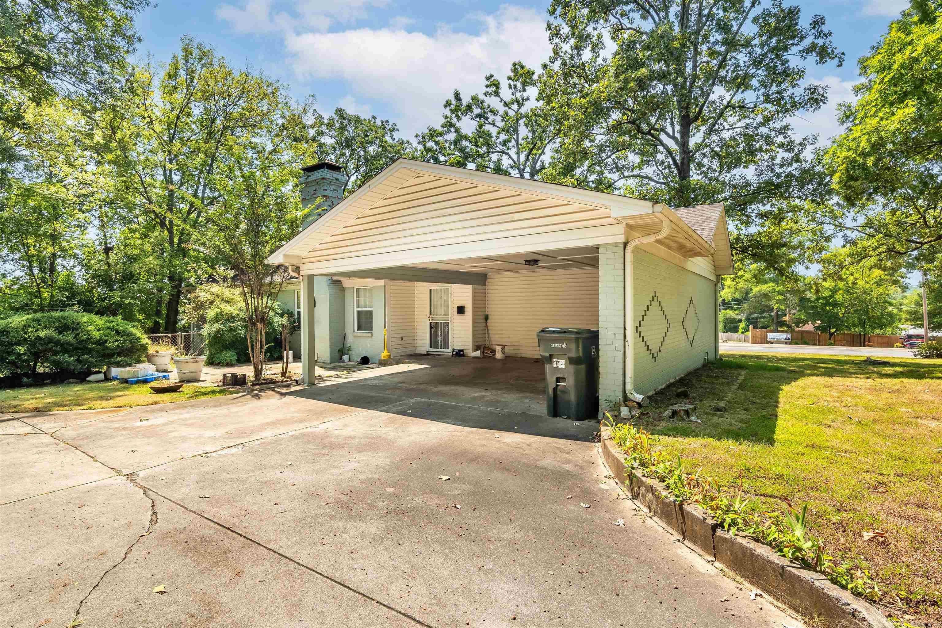 NOB HILL - Residential