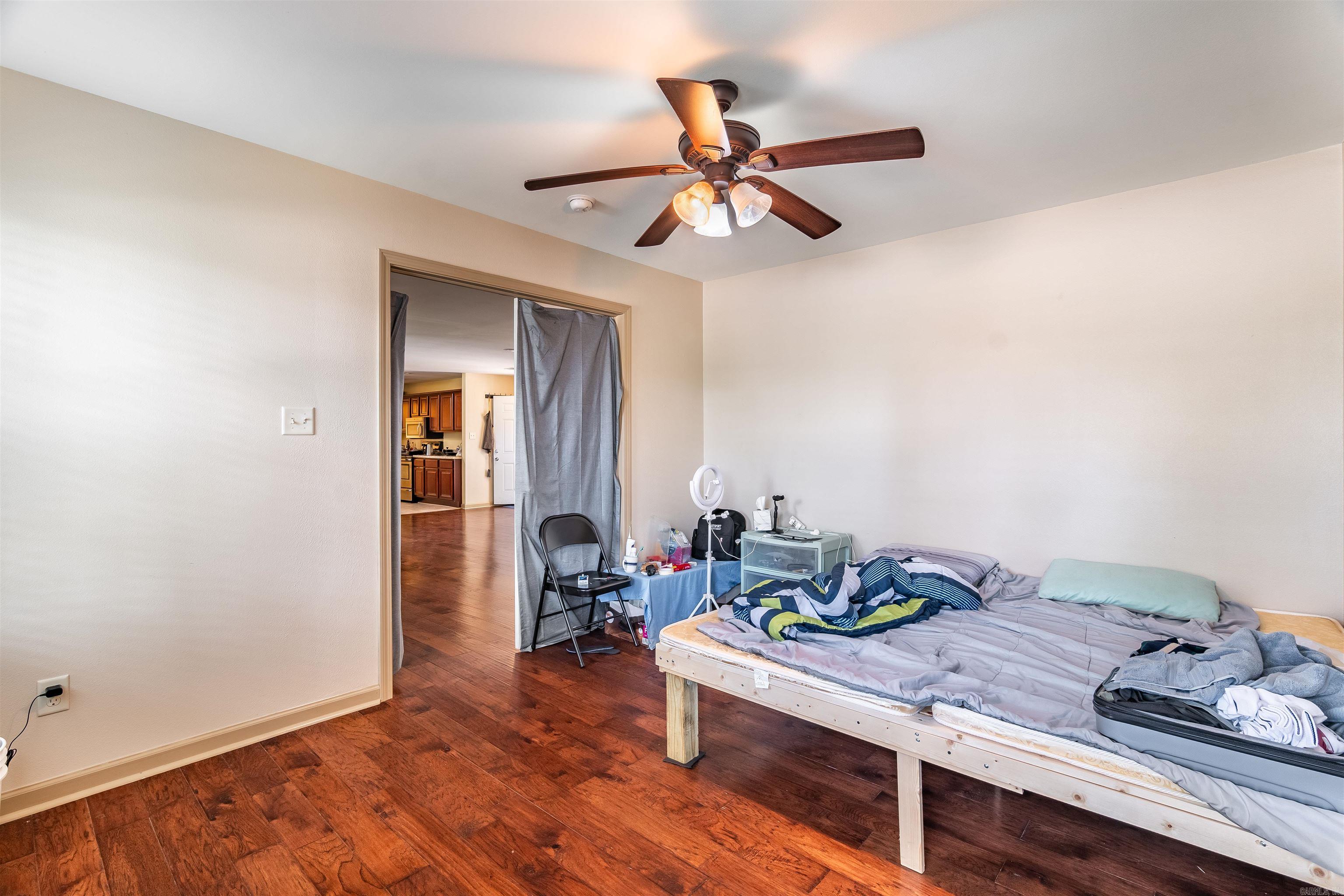 NOB HILL - Residential