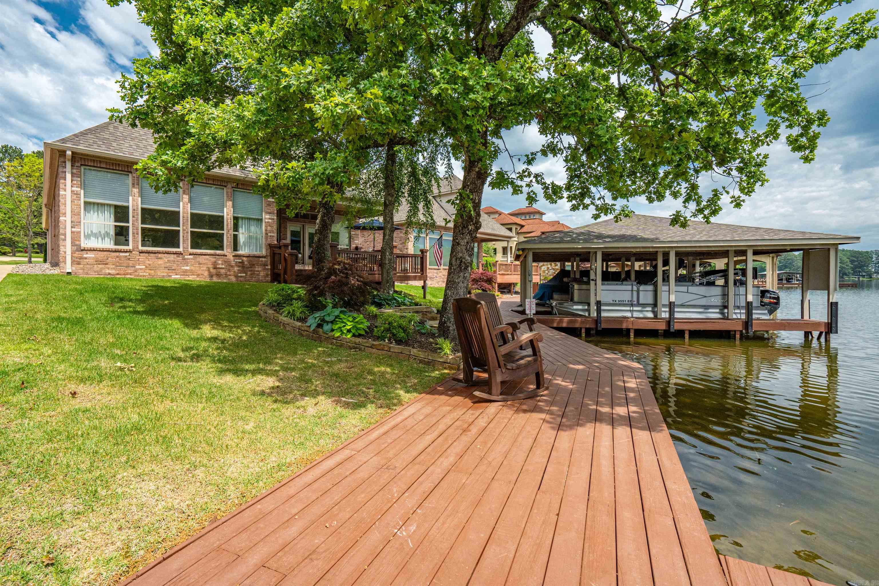 SERENDIPITY SHORES GARDEN HOMES - Residential