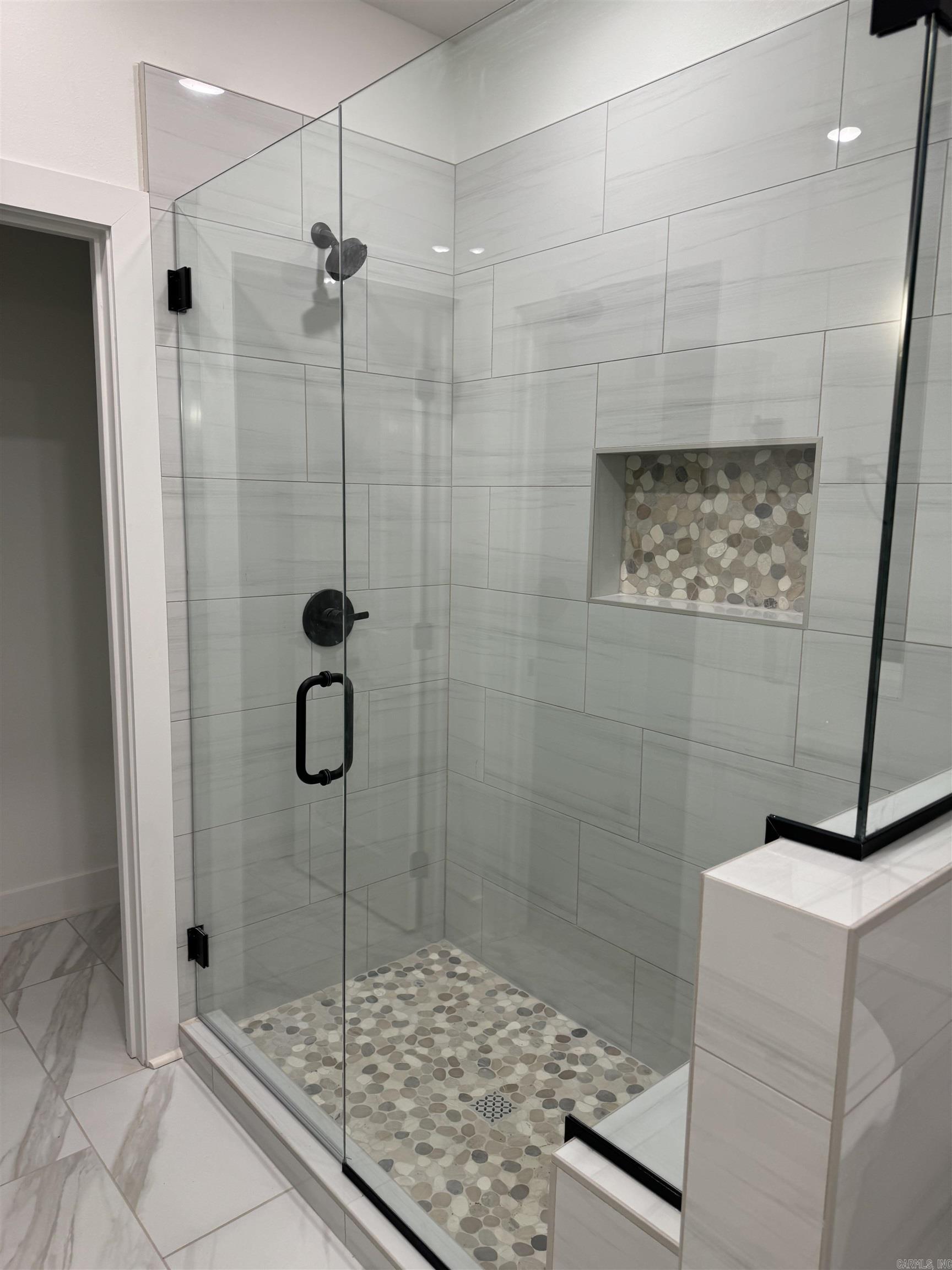 MIDTOWN BRYANT - Residential