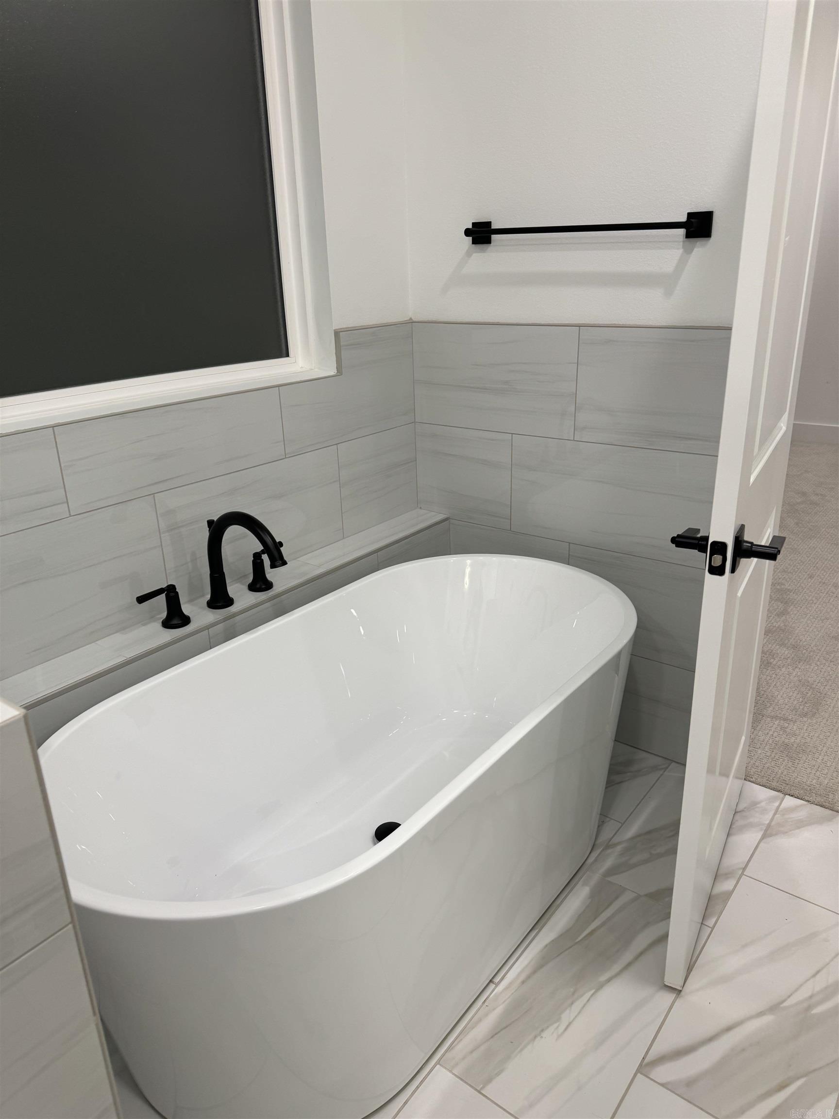 MIDTOWN BRYANT - Residential