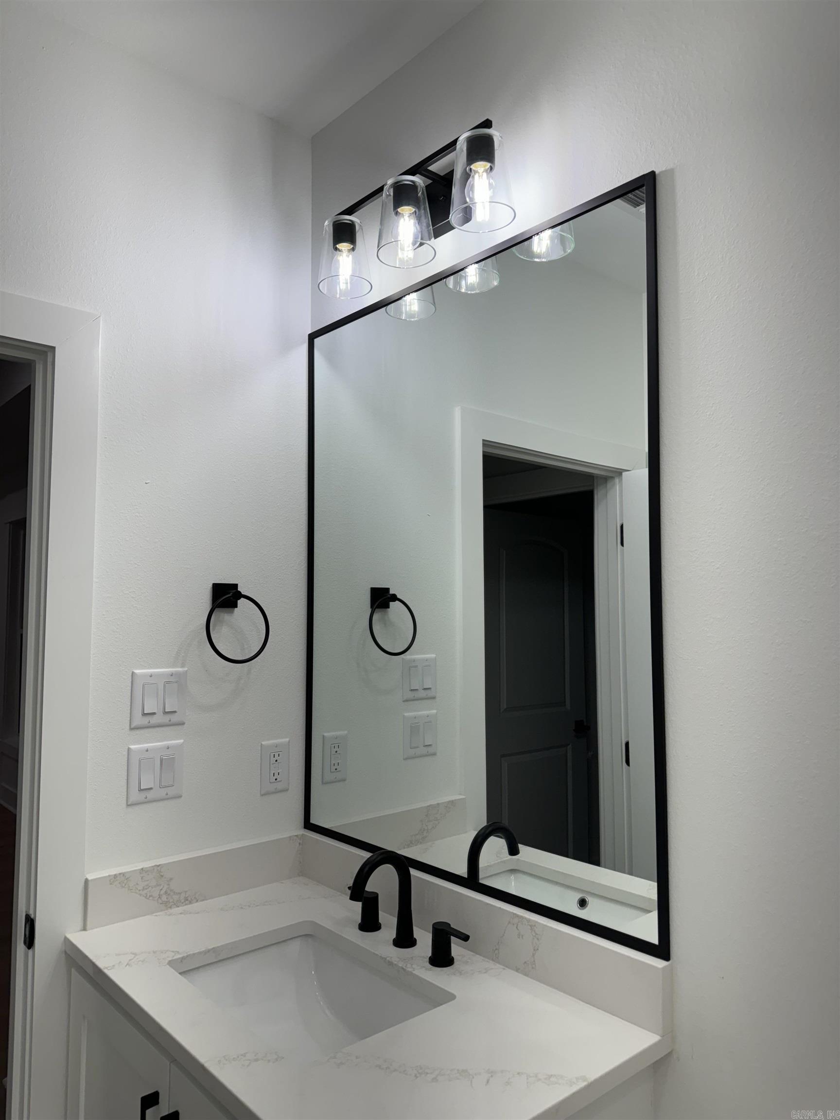 MIDTOWN BRYANT - Residential