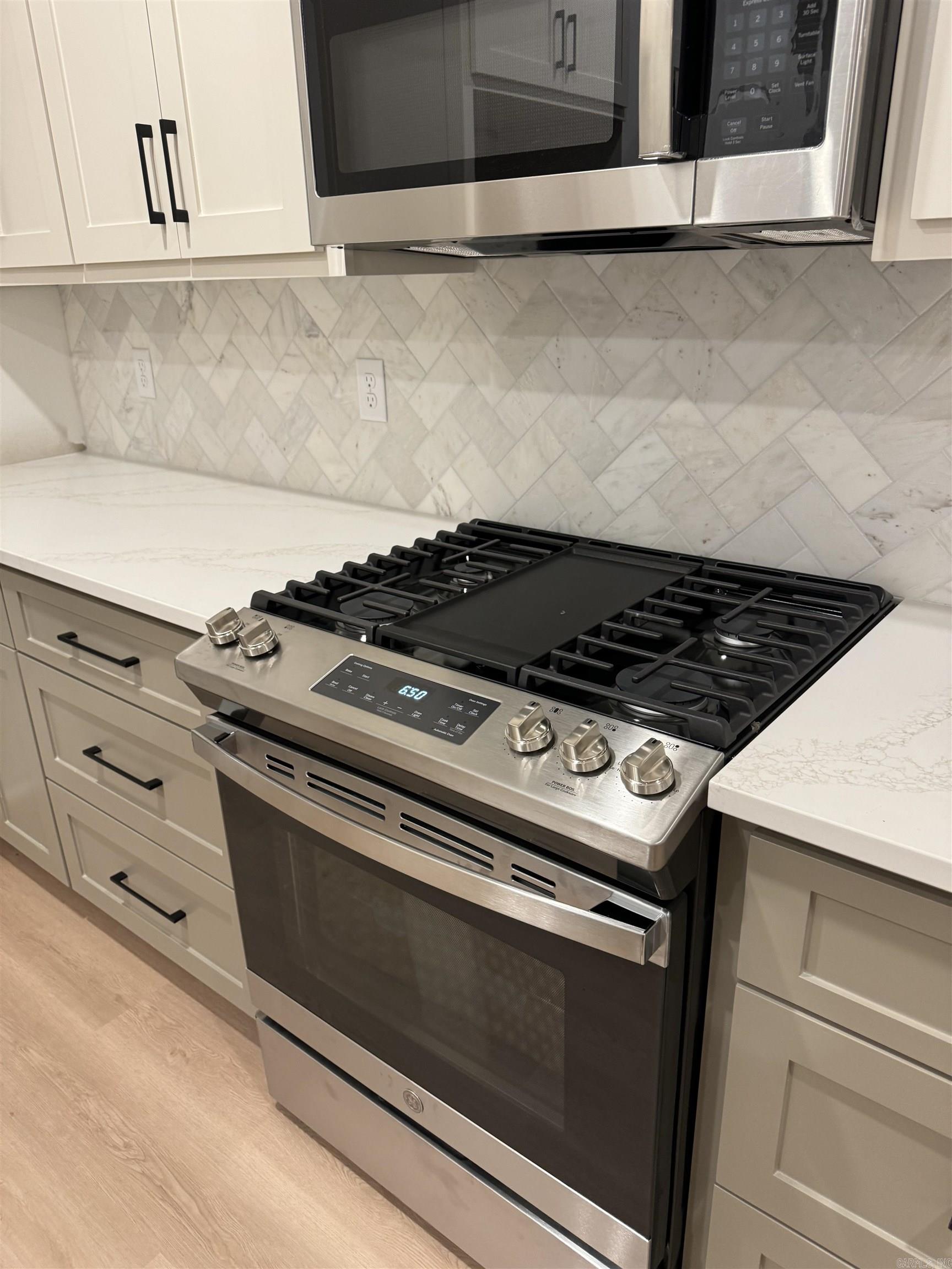 MIDTOWN BRYANT - Residential