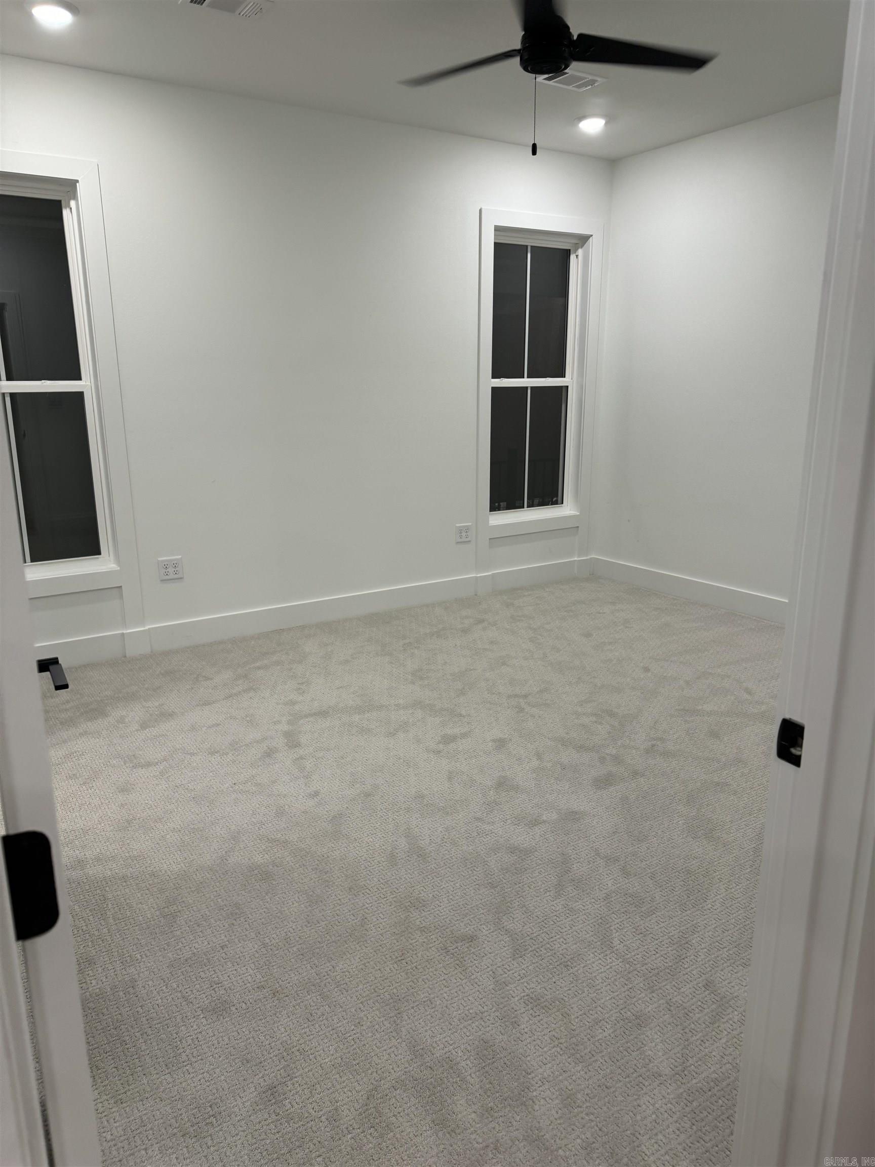 MIDTOWN BRYANT - Residential