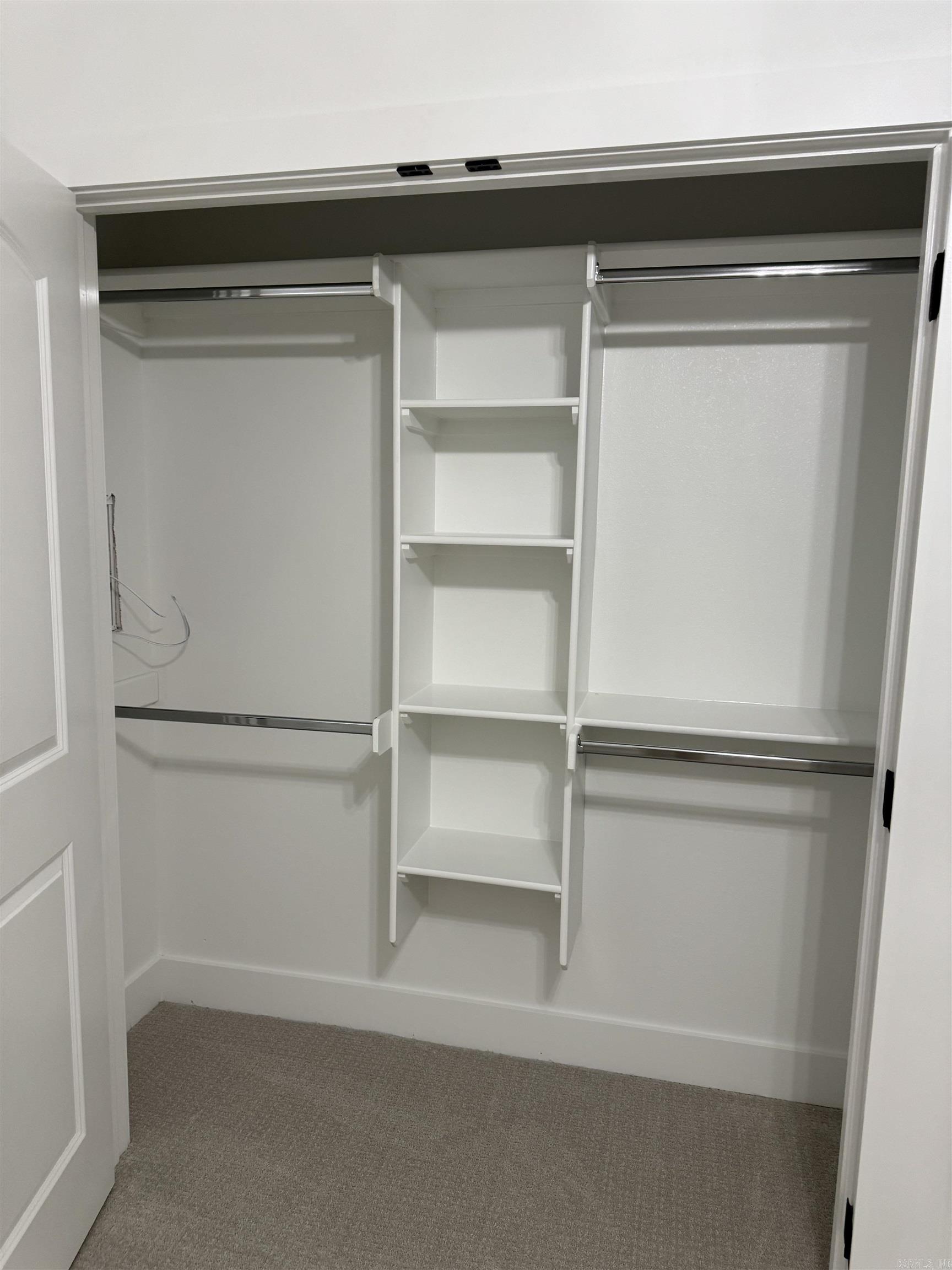 MIDTOWN BRYANT - Residential