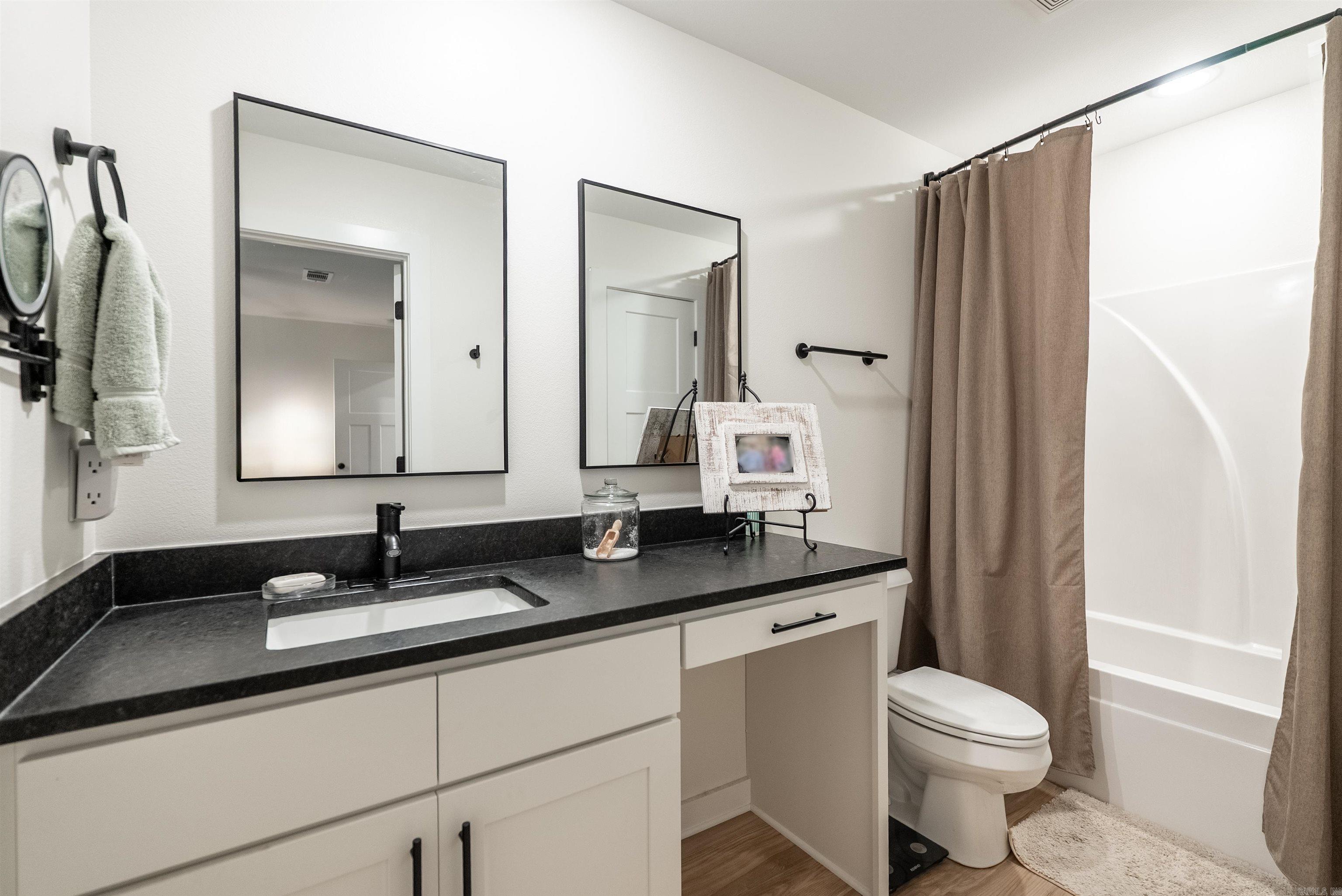 HILLCREST ADDITION - Residential