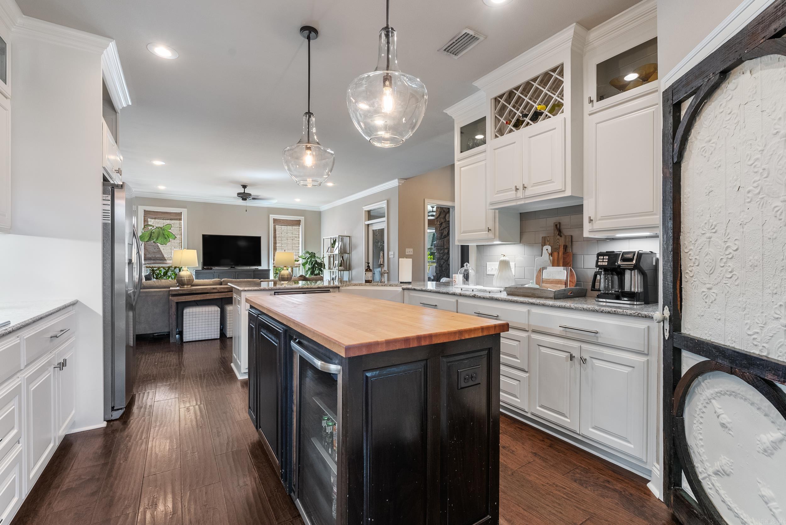 FIELDSTONE - Residential