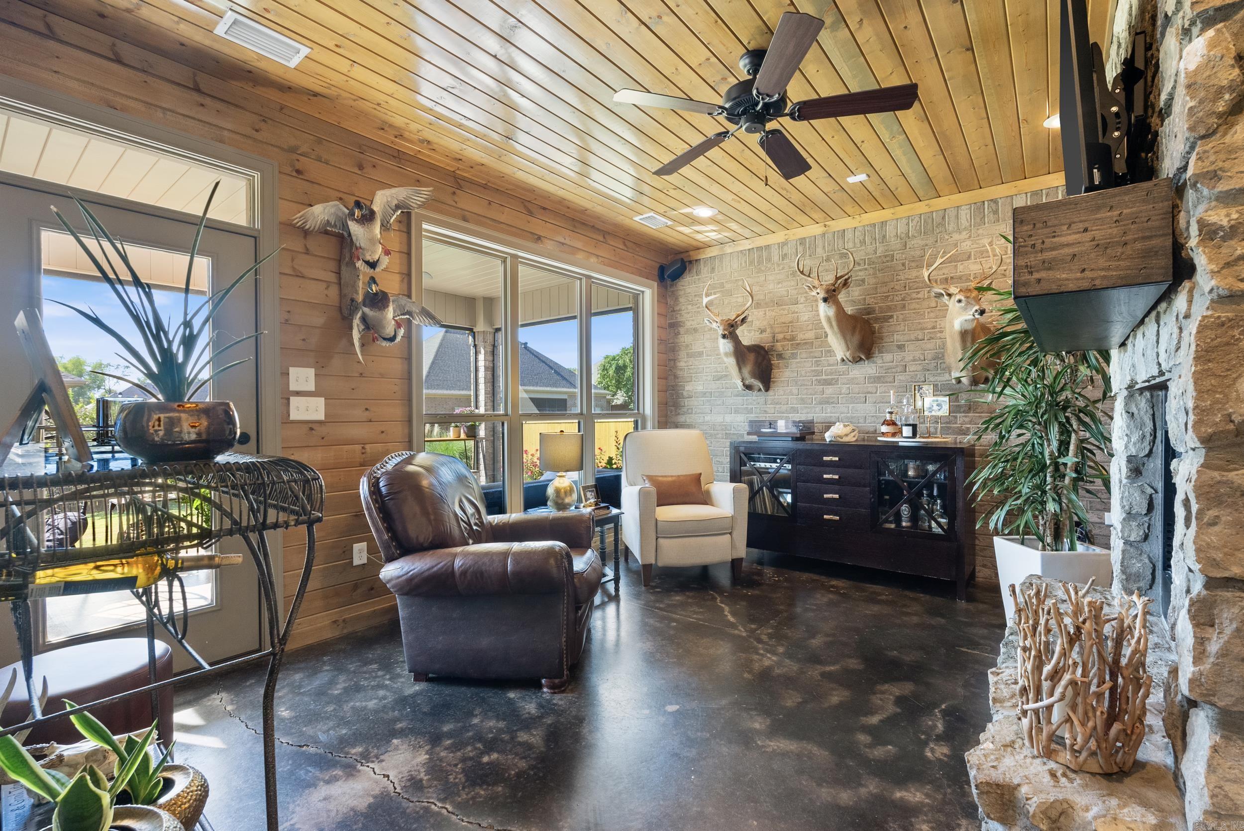 FIELDSTONE - Residential