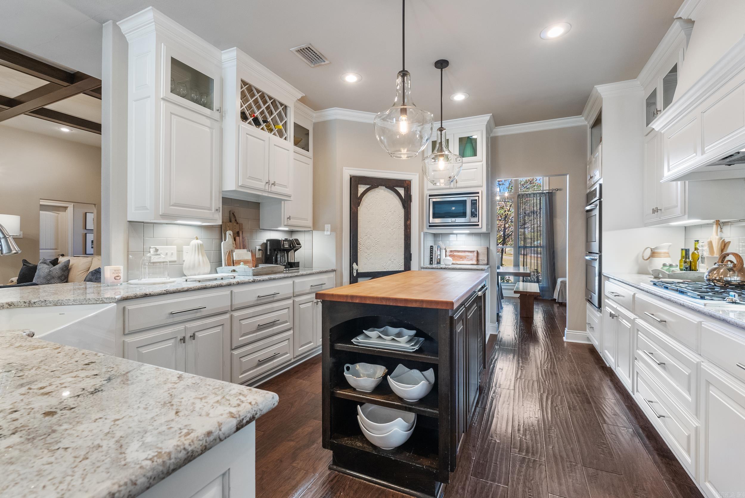 FIELDSTONE - Residential