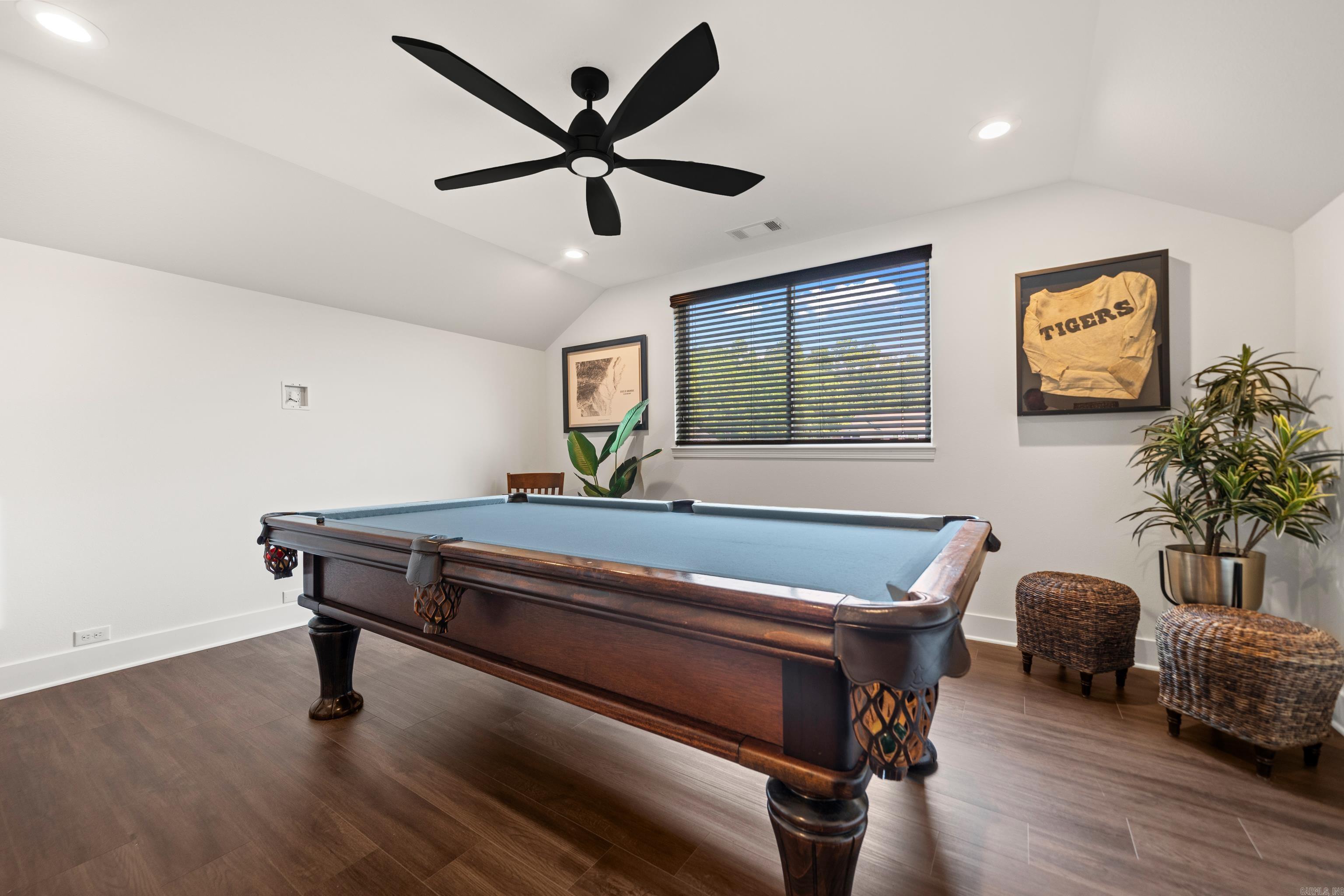 COTTAGES AT BAYSHORE - Residential