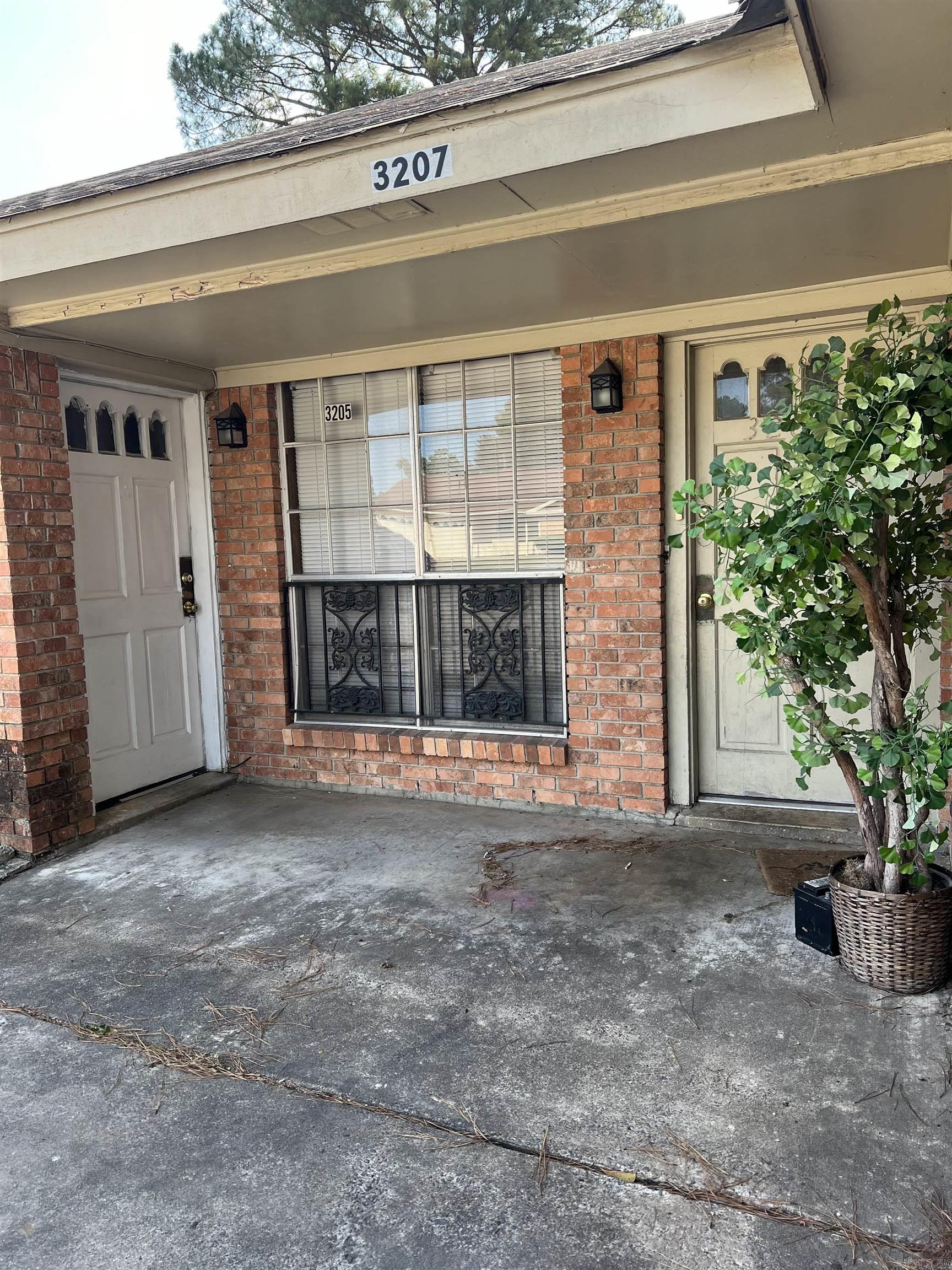 Jefferson Heights South Unit #4 - Residential Income