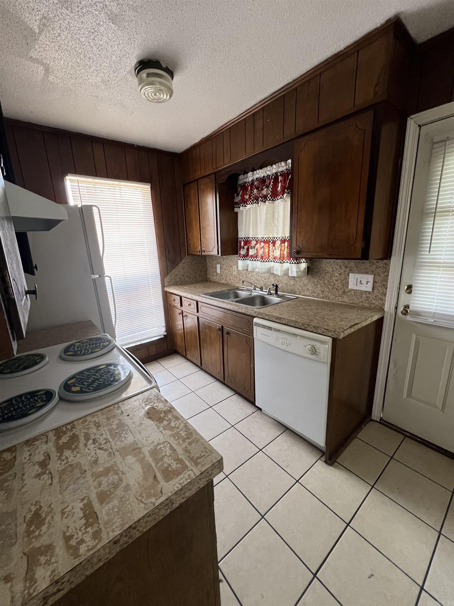 Jefferson Heights South Unit #4 - Residential Income