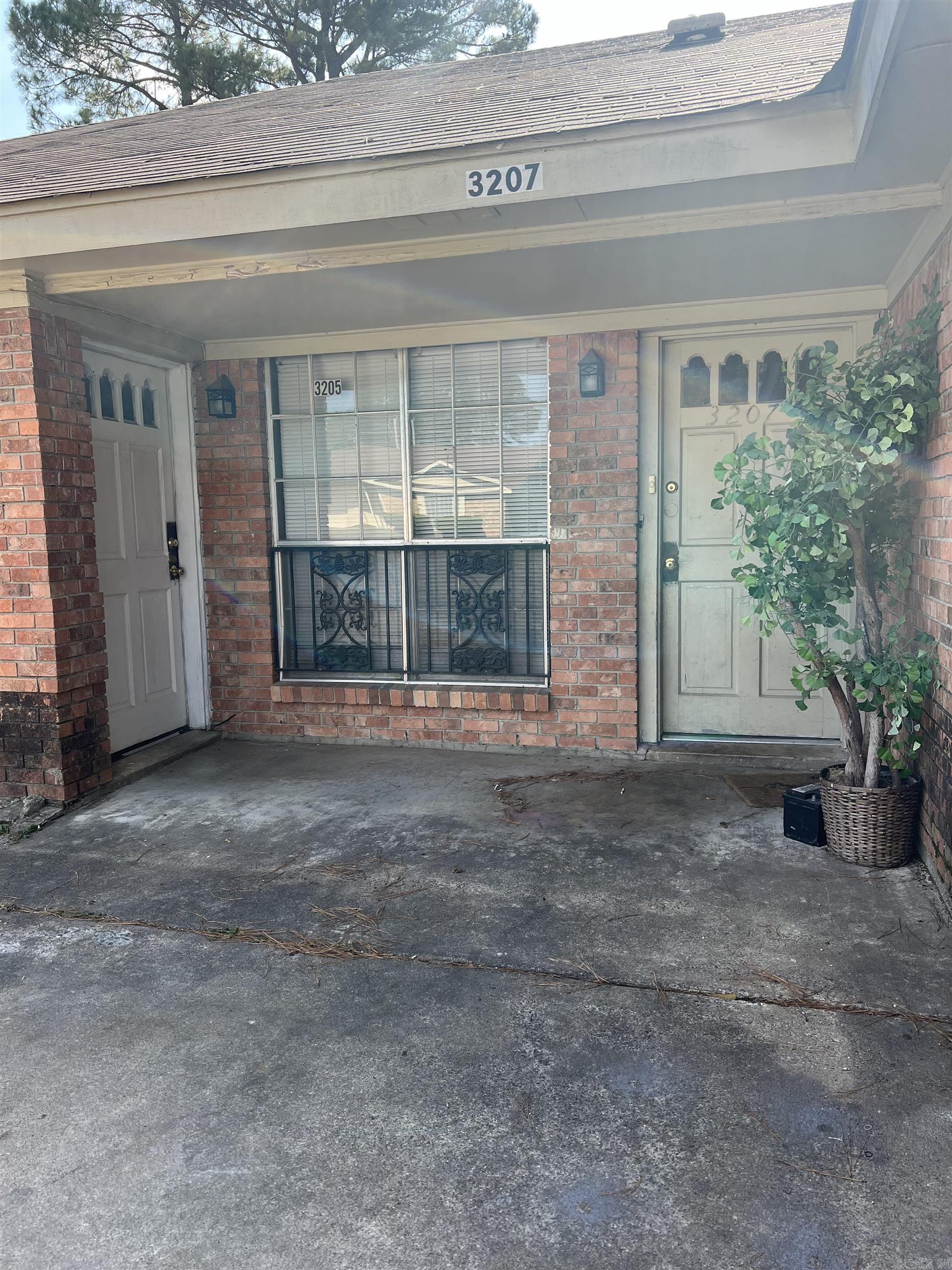 Jefferson Heights South Unit #4 - Residential Income