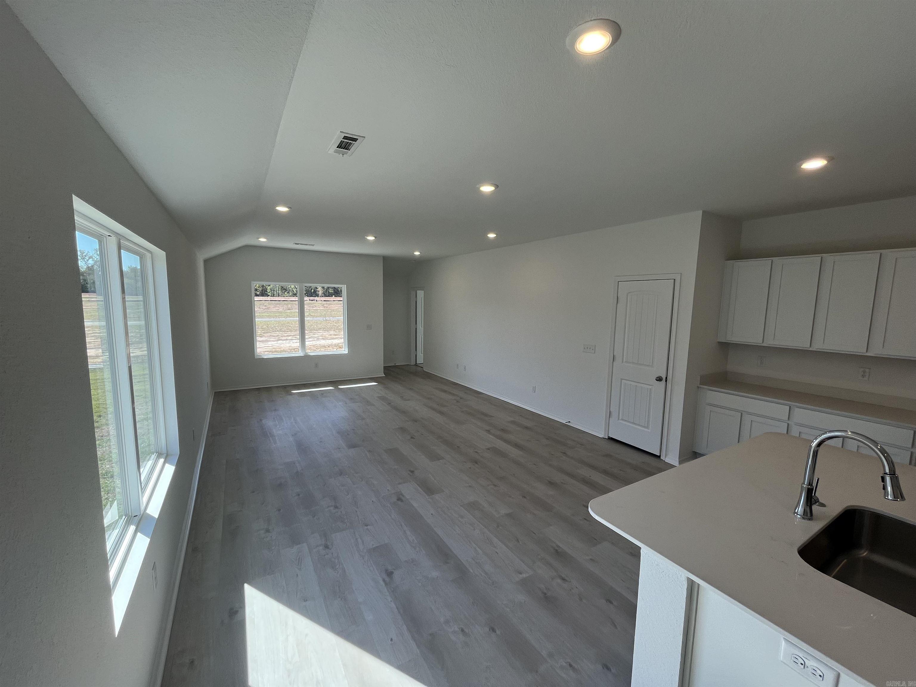 STAGECOACH MEADOWS - Residential