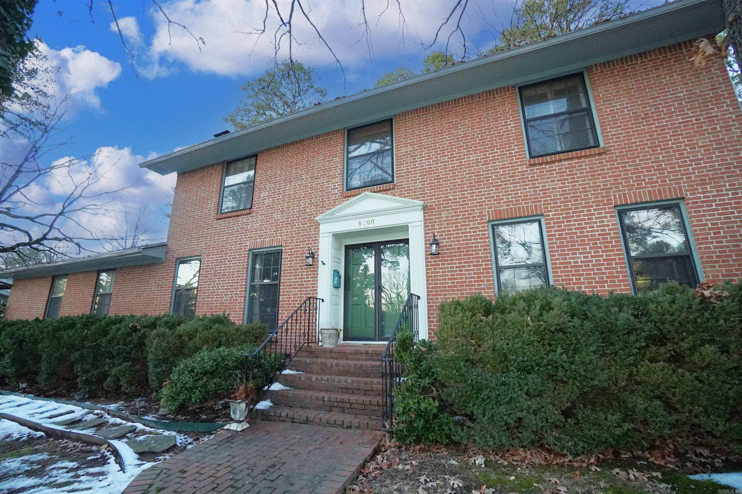 LEAWOOD HEIGHTS - Residential