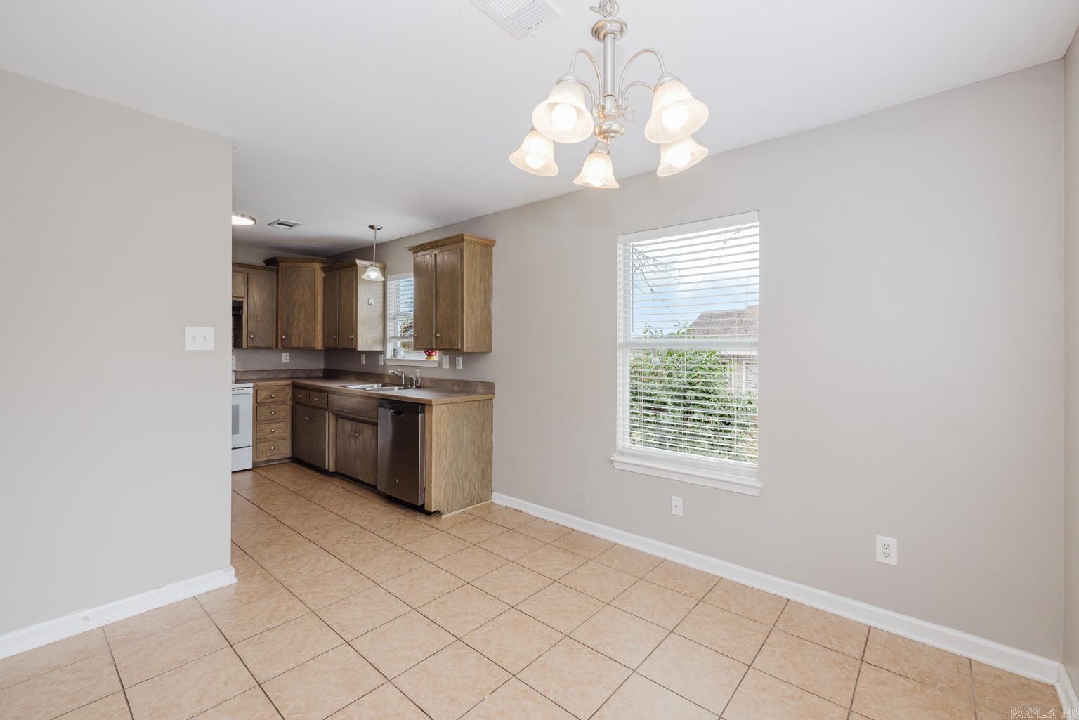 ORIGINAL TOWN-BENTON - Residential