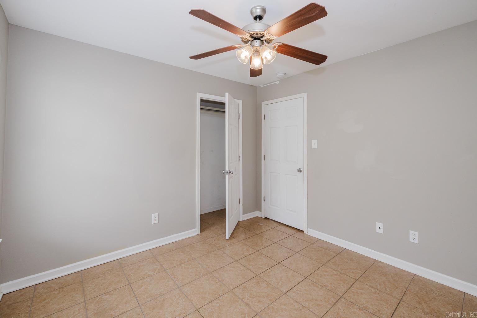 ORIGINAL TOWN-BENTON - Residential