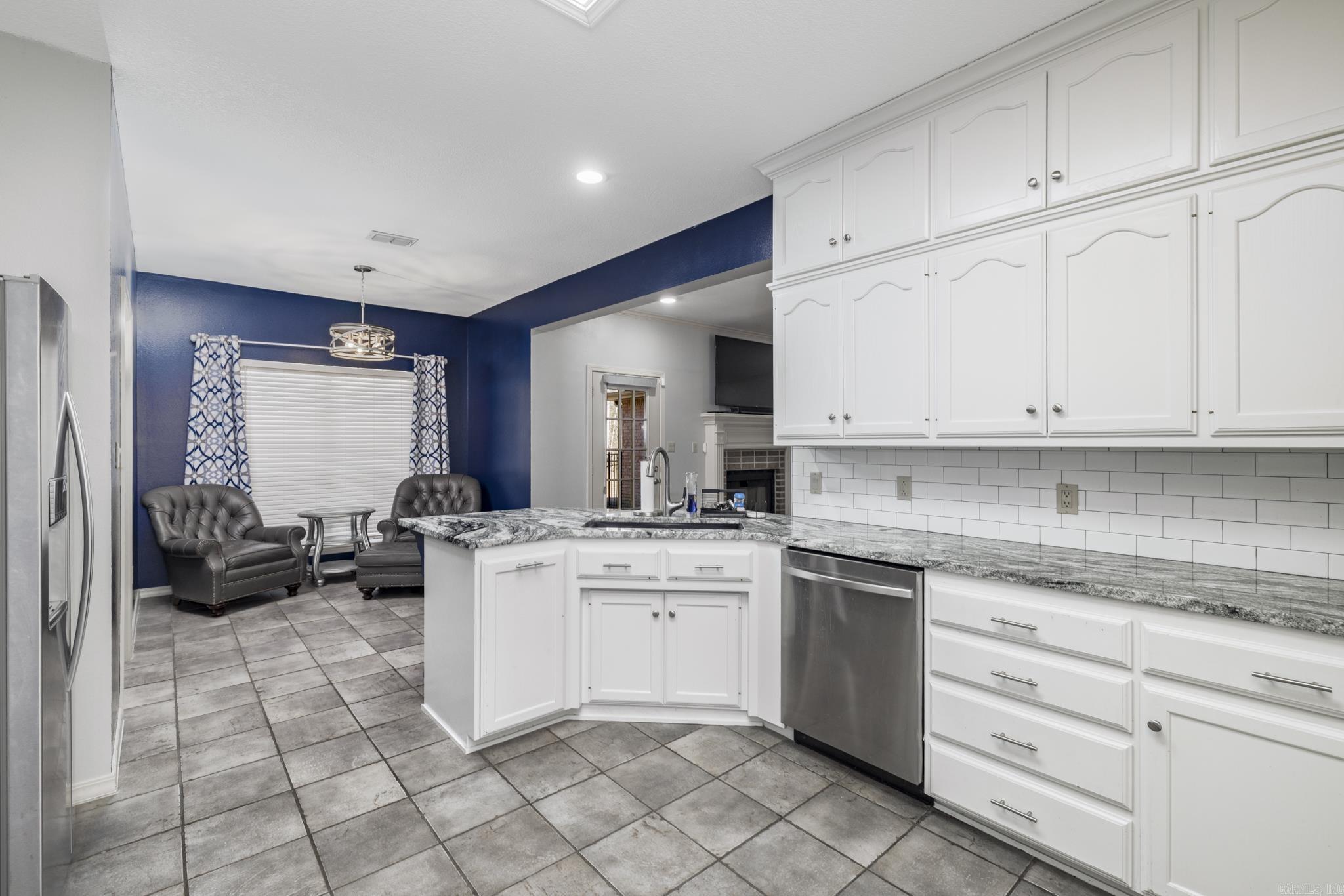 SHADOW RIDGE - Residential