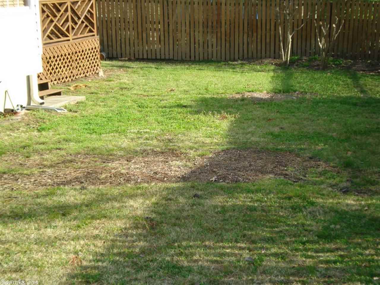 SECLUDED HILLS - Residential