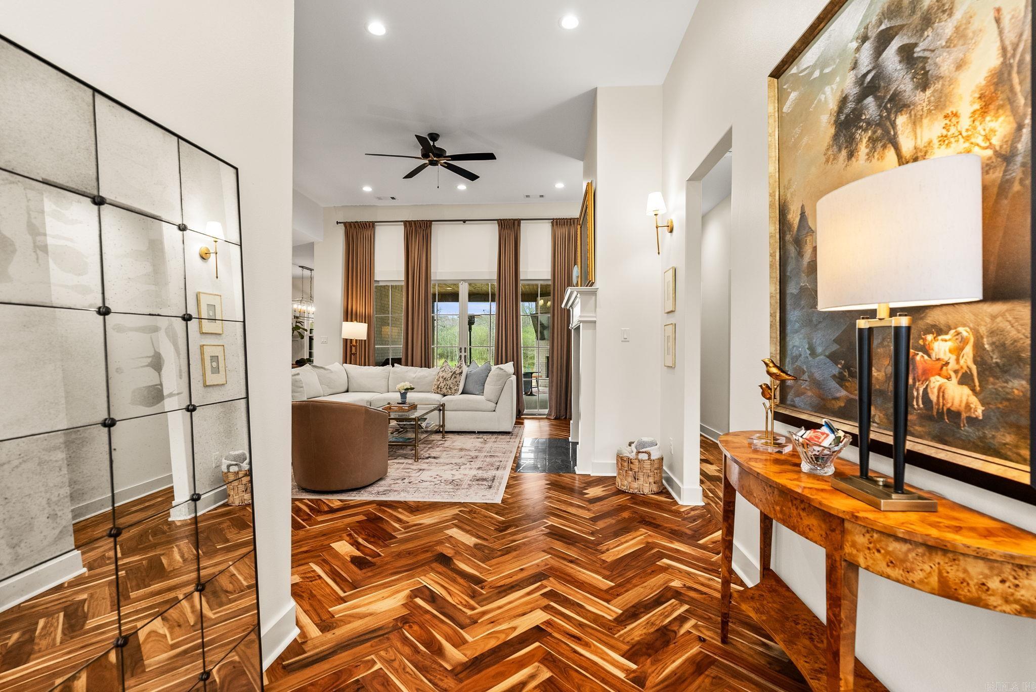 NORTH SHORE @ HURRICANE LAKE EST - Residential