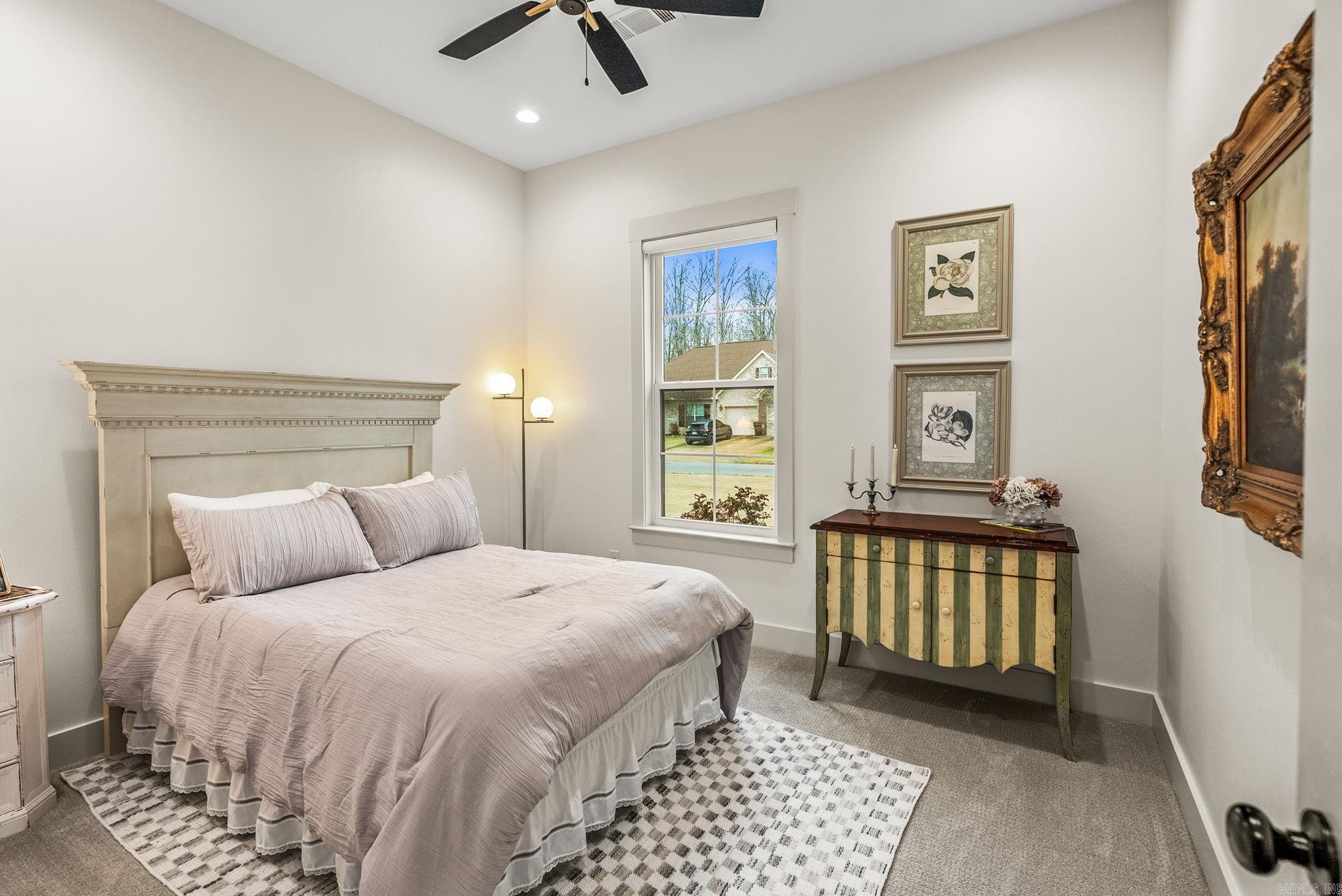 NORTH SHORE @ HURRICANE LAKE EST - Residential