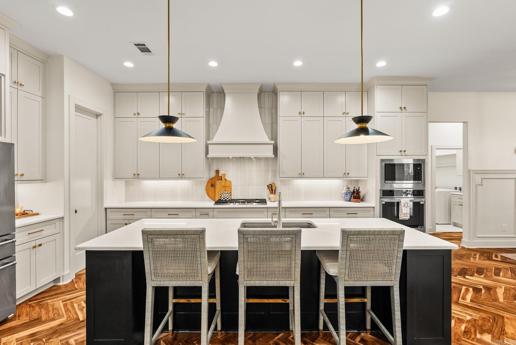 NORTH SHORE @ HURRICANE LAKE EST - Residential