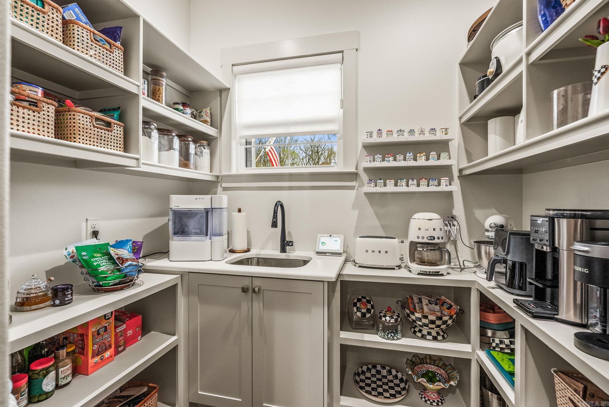 NORTH SHORE @ HURRICANE LAKE EST - Residential