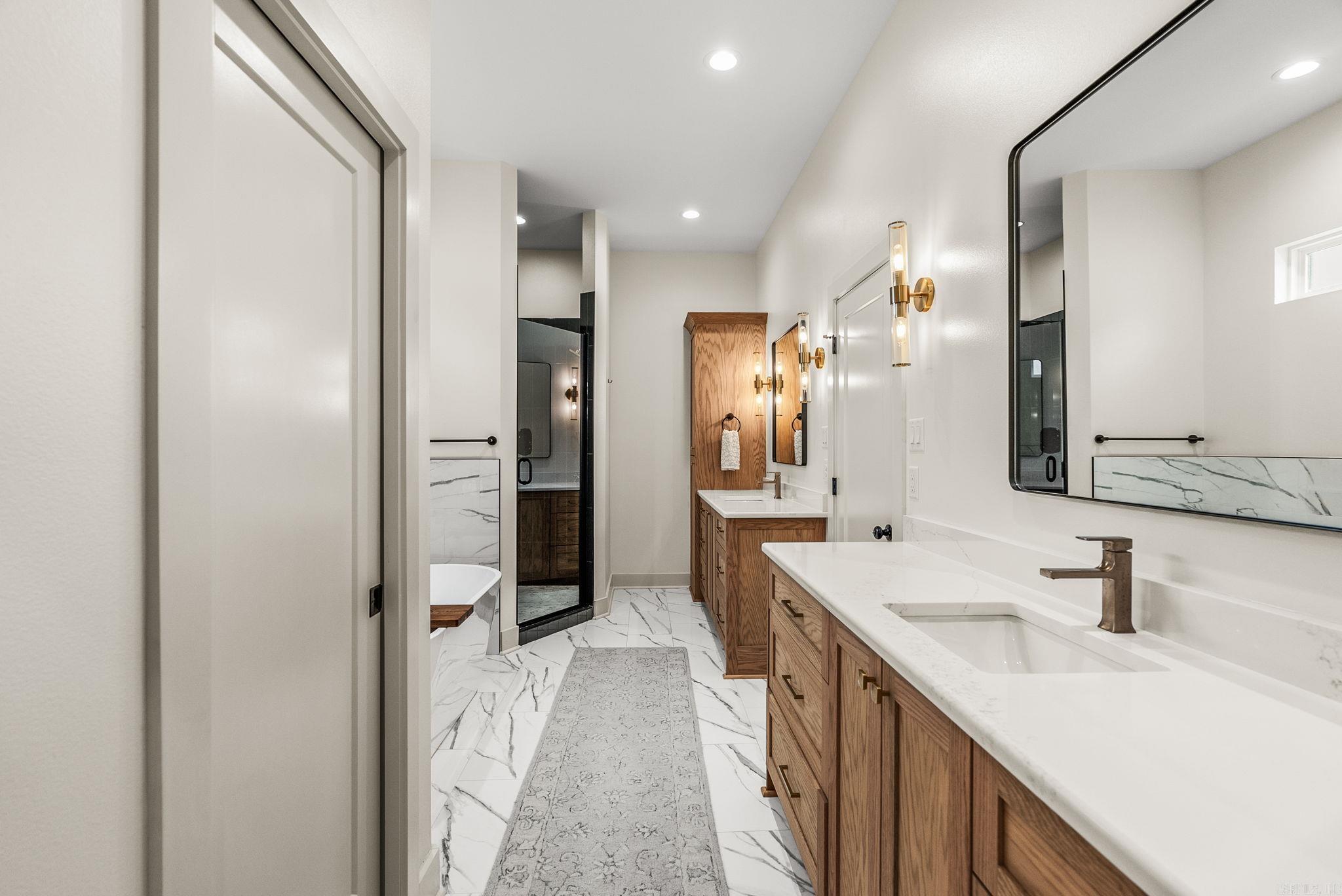 NORTH SHORE @ HURRICANE LAKE EST - Residential