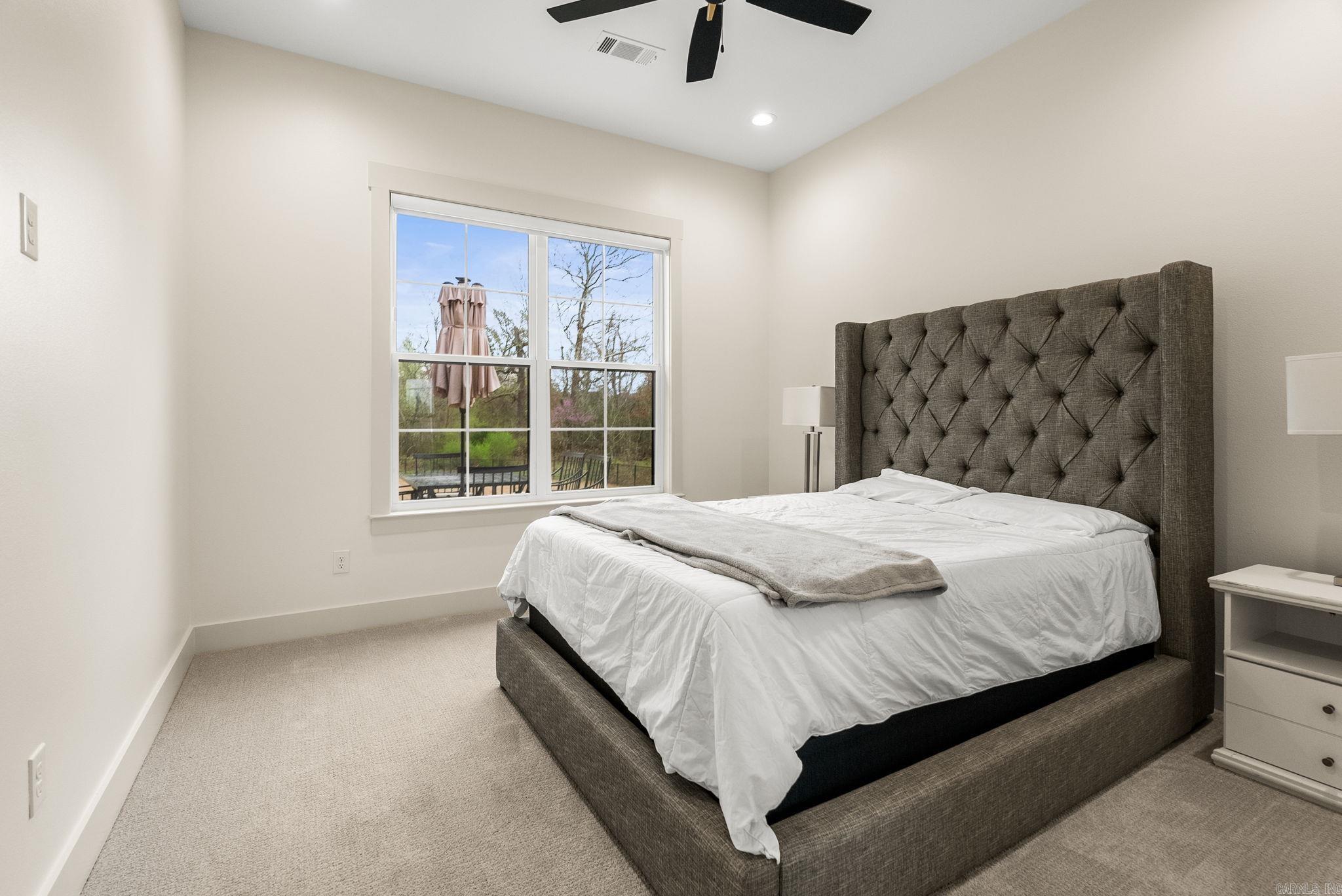 NORTH SHORE @ HURRICANE LAKE EST - Residential