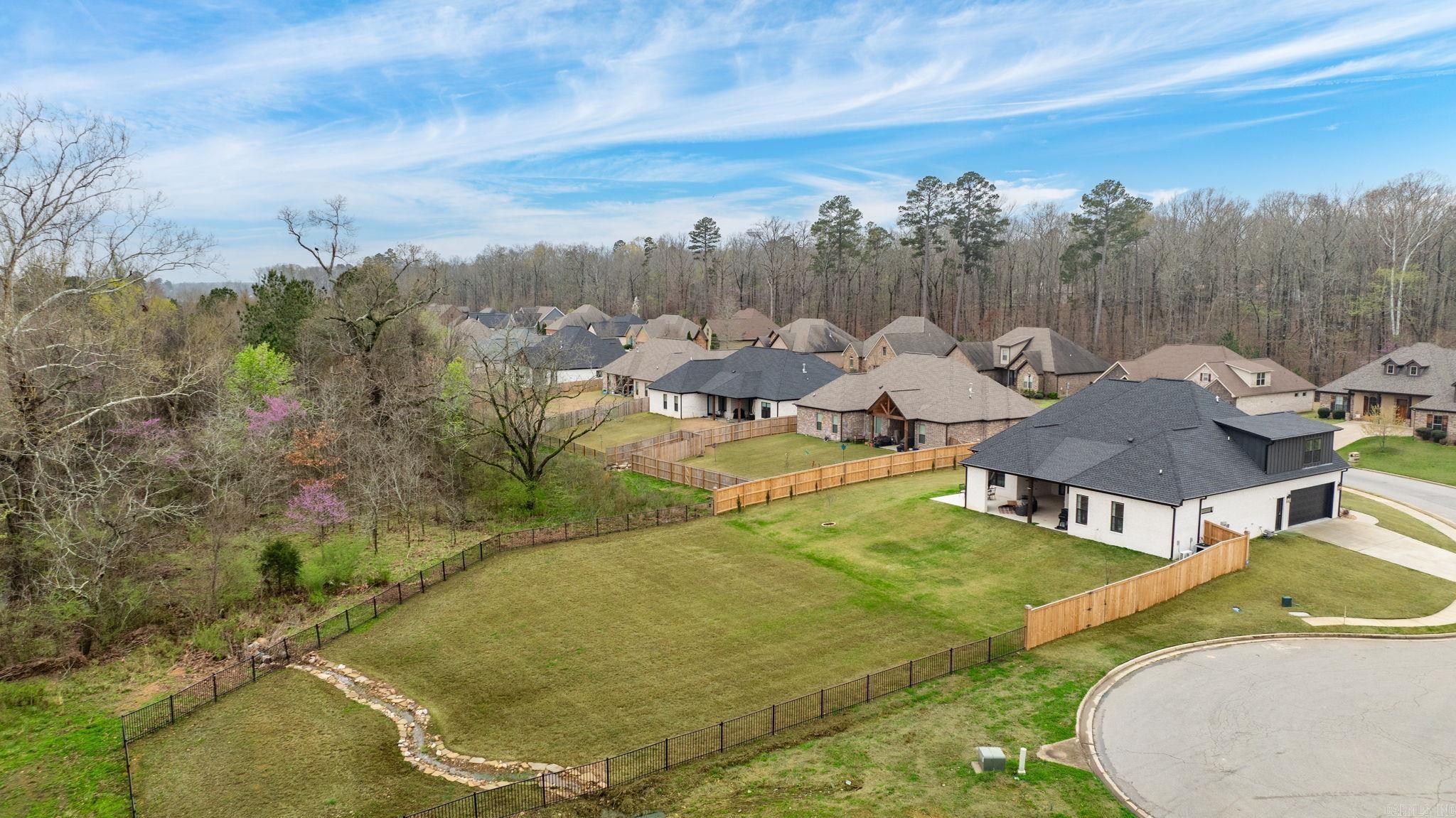 NORTH SHORE @ HURRICANE LAKE EST - Residential