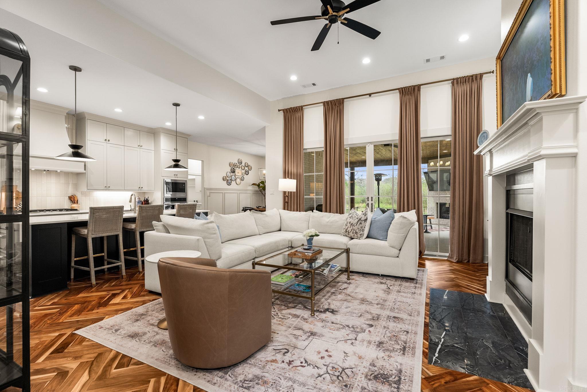 NORTH SHORE @ HURRICANE LAKE EST - Residential