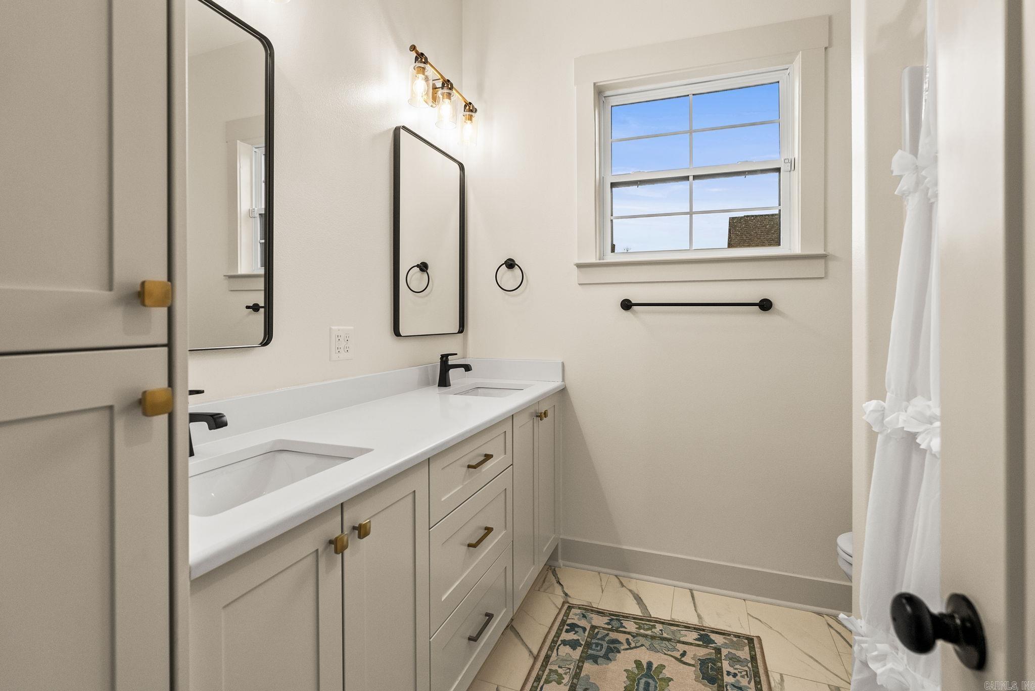 NORTH SHORE @ HURRICANE LAKE EST - Residential