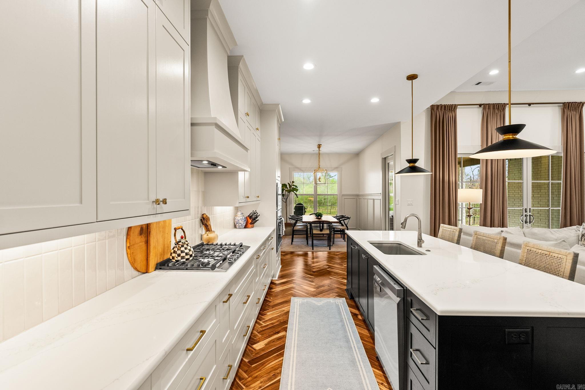 NORTH SHORE @ HURRICANE LAKE EST - Residential