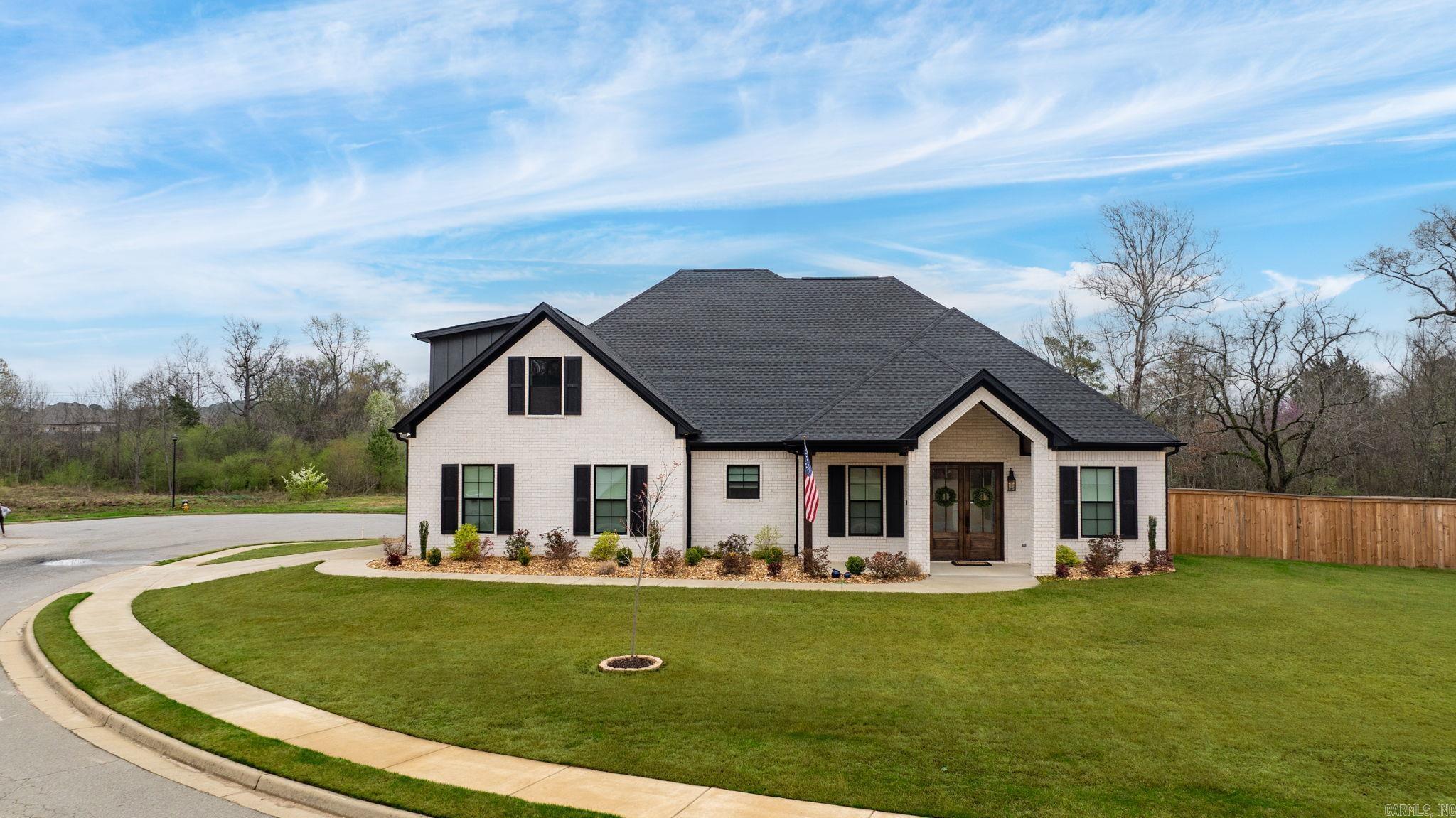 NORTH SHORE @ HURRICANE LAKE EST - Residential