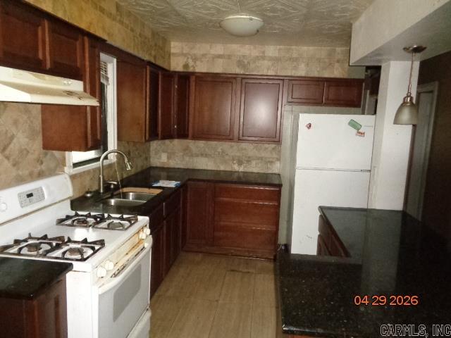 COVE THE - Residential