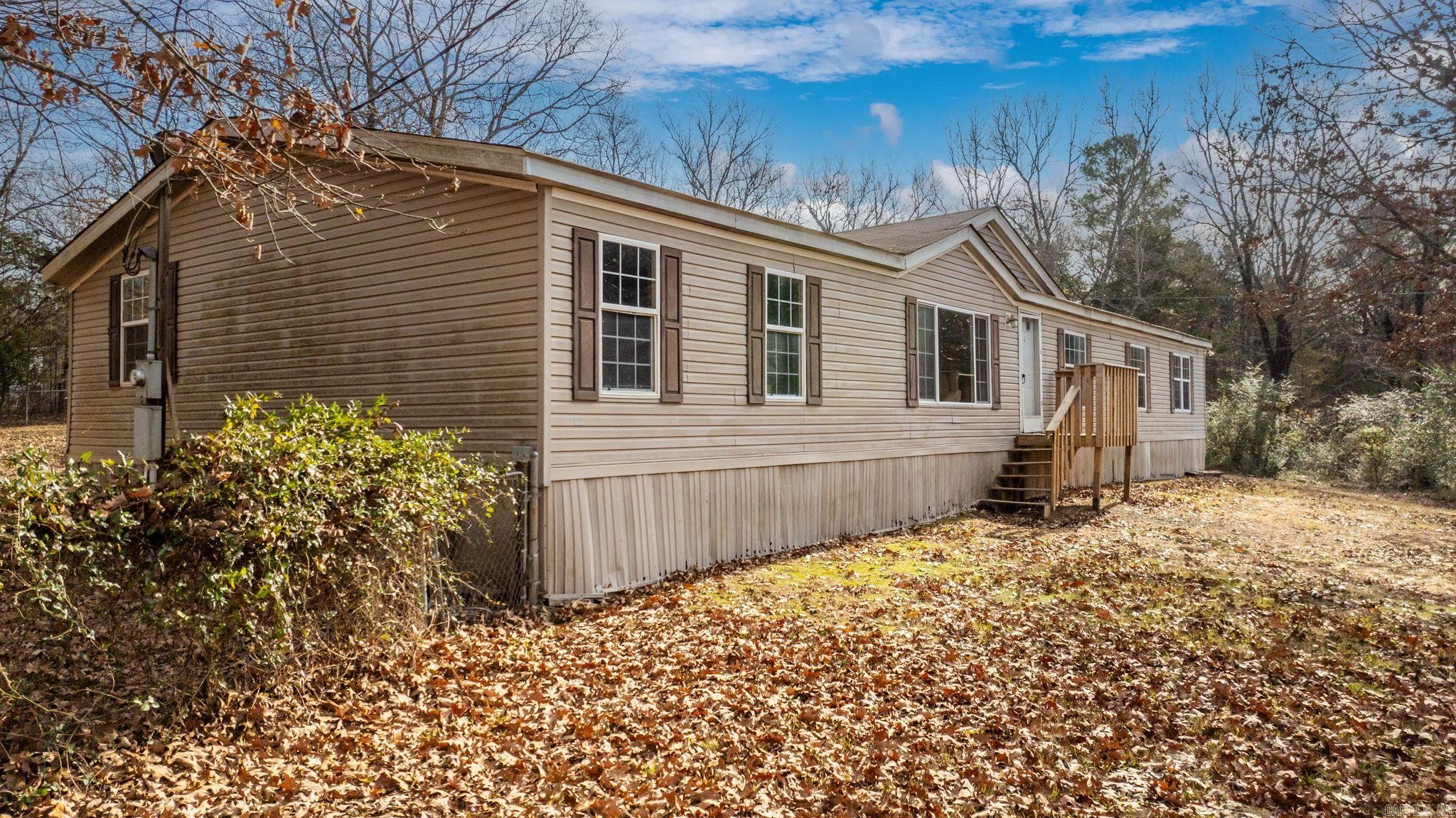 HOLLAND HILLS - Residential