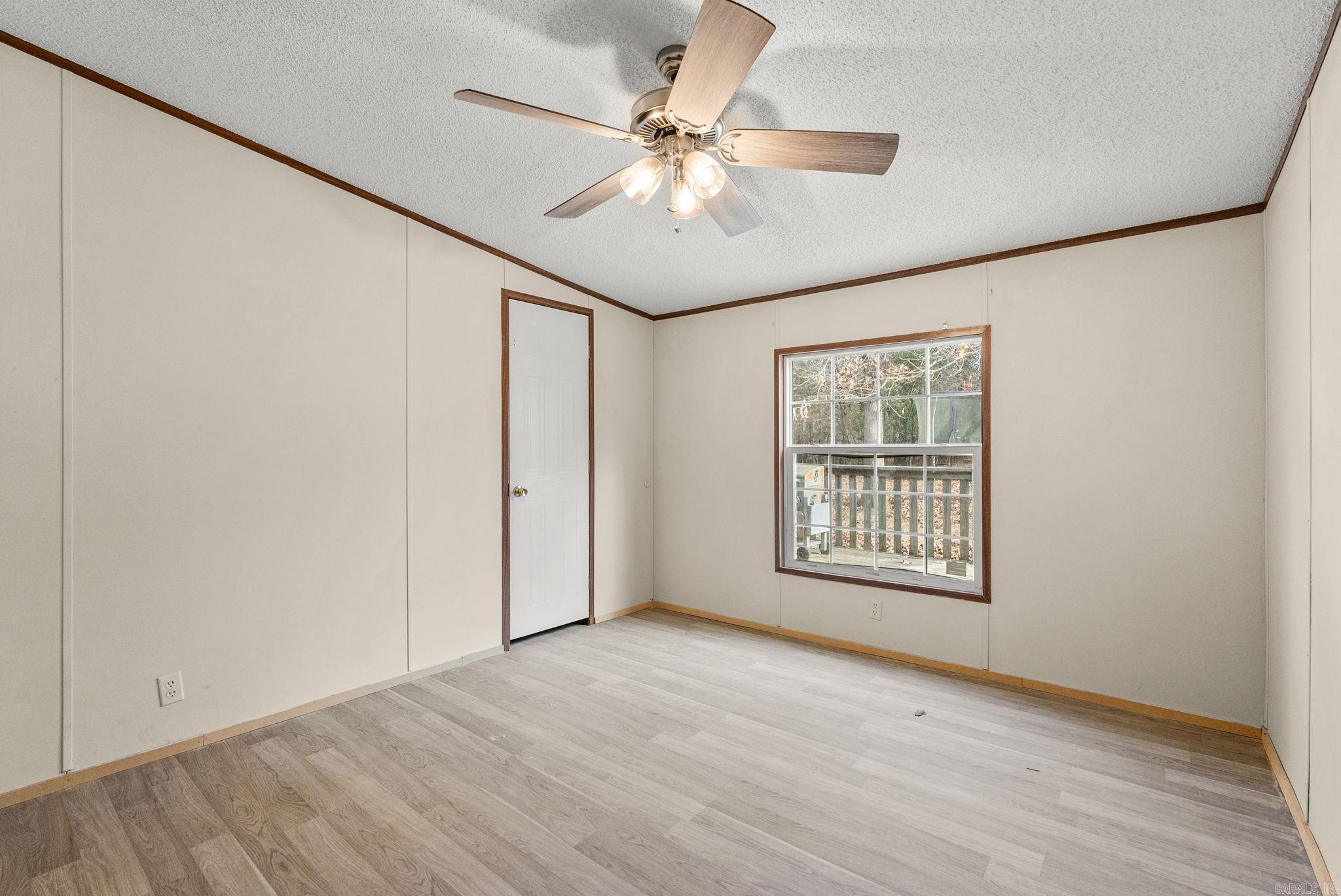 HOLLAND HILLS - Residential