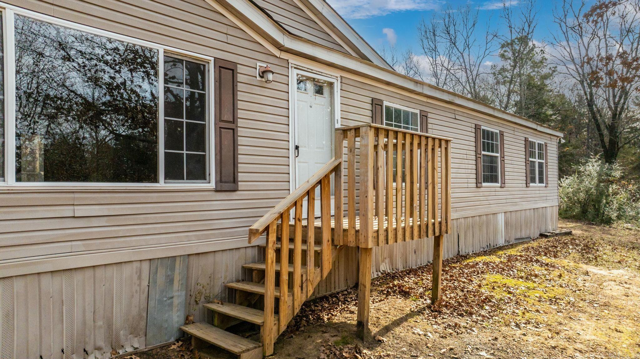 HOLLAND HILLS - Residential