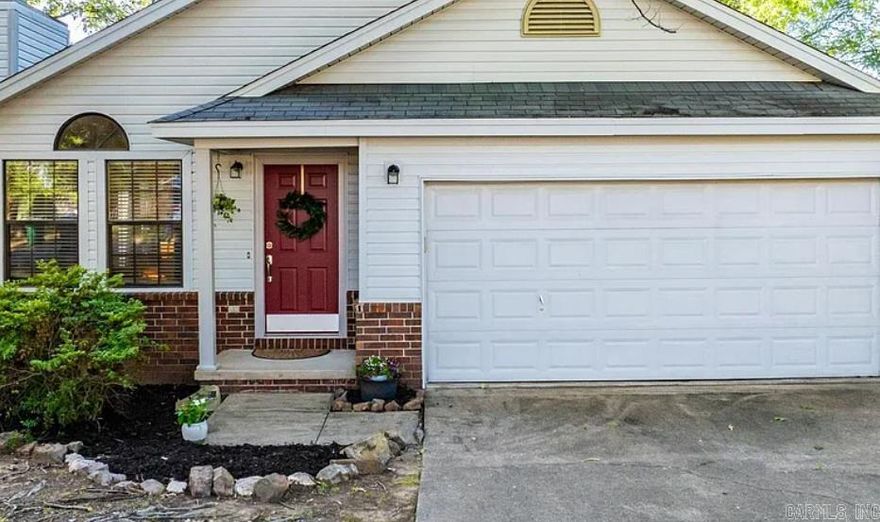 *WEST LITTLE ROCK* MOVE IN SPECIAL: FULL FIRST MONTHS RENT FREE FOR APPROVED APPLICANT!! BEAUTIFUL HOME IN POINT WEST SUBDIVISION!! This 3 Bedroom And 2 Bath Home Features 1200 Square Feet Of Living Space! Electric Range, Fridge, And A Dishwasher Provided In Kitchen! Large Fenced Backyard! 2 Car Garage For Parking! PET FRIENDLY!! AVAILABLE NOW!!!<a href='https://raineyrealty.com/virtualtour.php?r=G03oTi'> Click here for a 360° Virtual Tour</a>