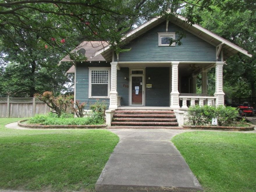 This 2 story home has lots of charm.  Wood floors * basement * wood deck off the back.  The upstairs could be rented out as a separate efficiency apartment with a back entrance.  It has 1 bedroom, 1 bath and kitchenette. The Following Flood Zone Information Has Been Obtained for the Property. Flood Zone Designation: X This property MAY qualify for Seller Financing (Vendee). built prior to 1978, lead paint may be present SEE REMARKS