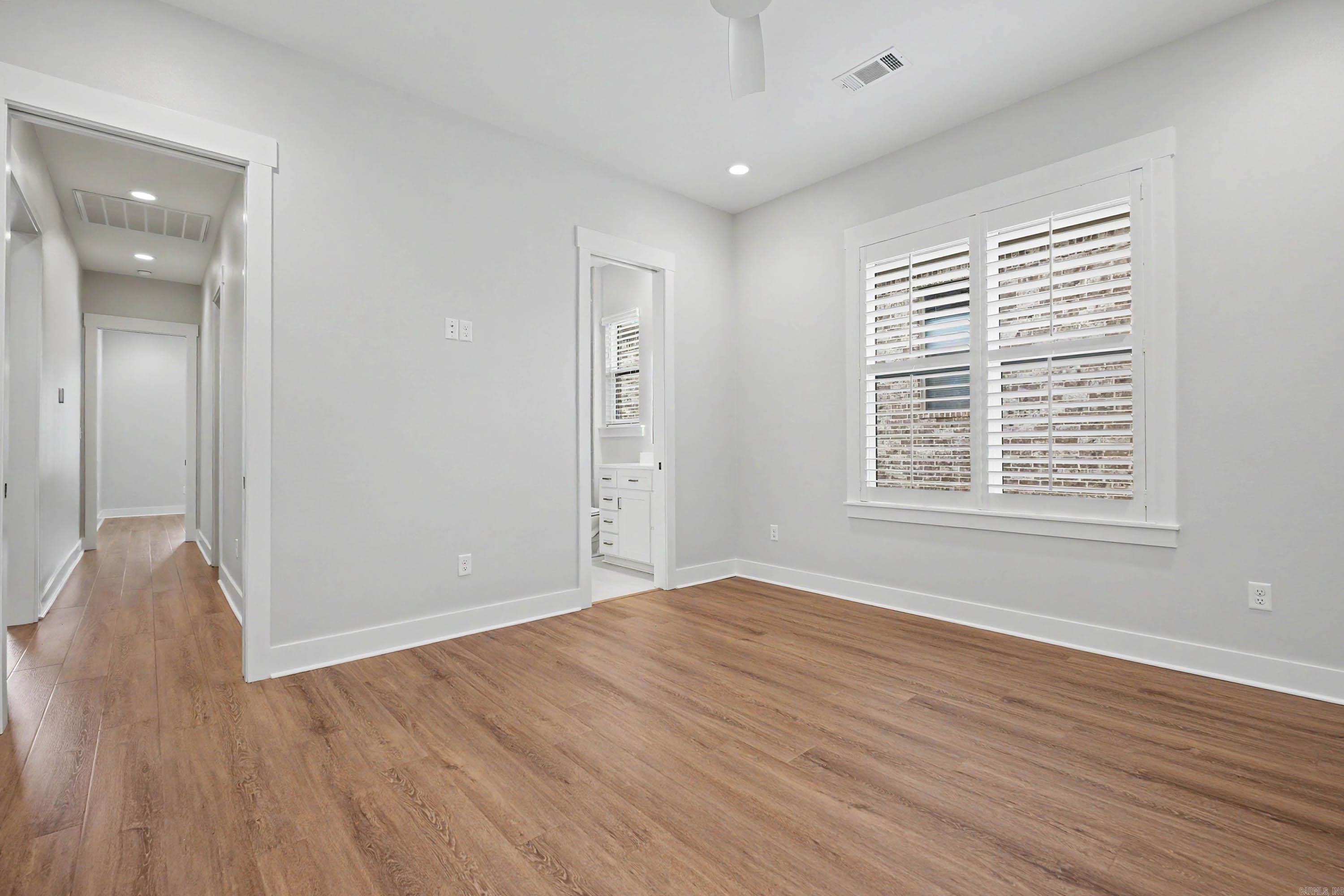 LANDS END - Residential