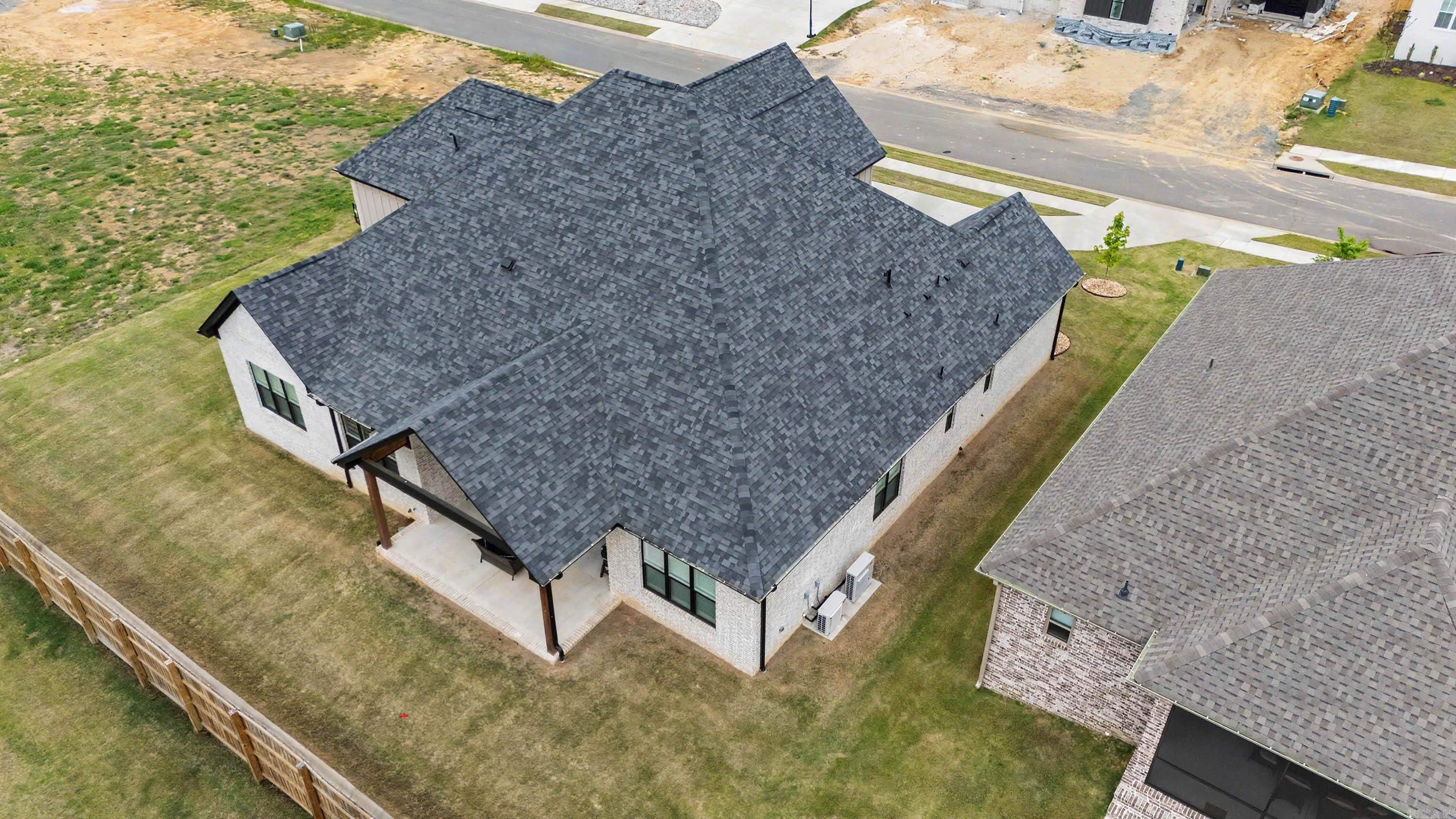 LANDS END - Residential