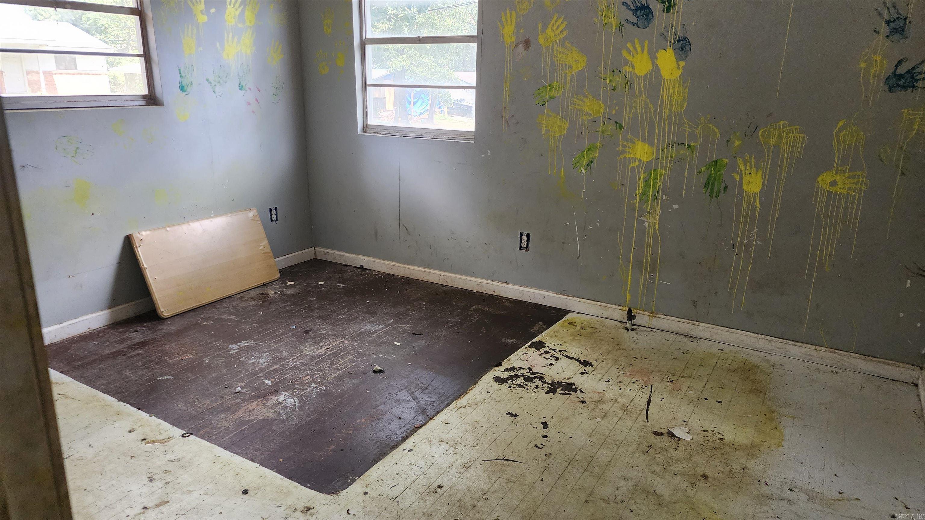 WAKEFIELD VILLAGE - Residential