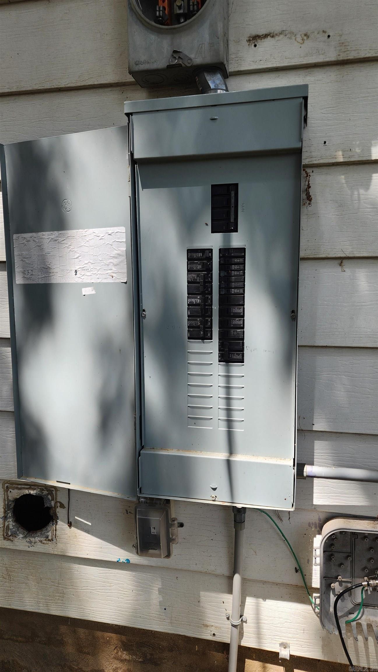 WAKEFIELD VILLAGE - Residential