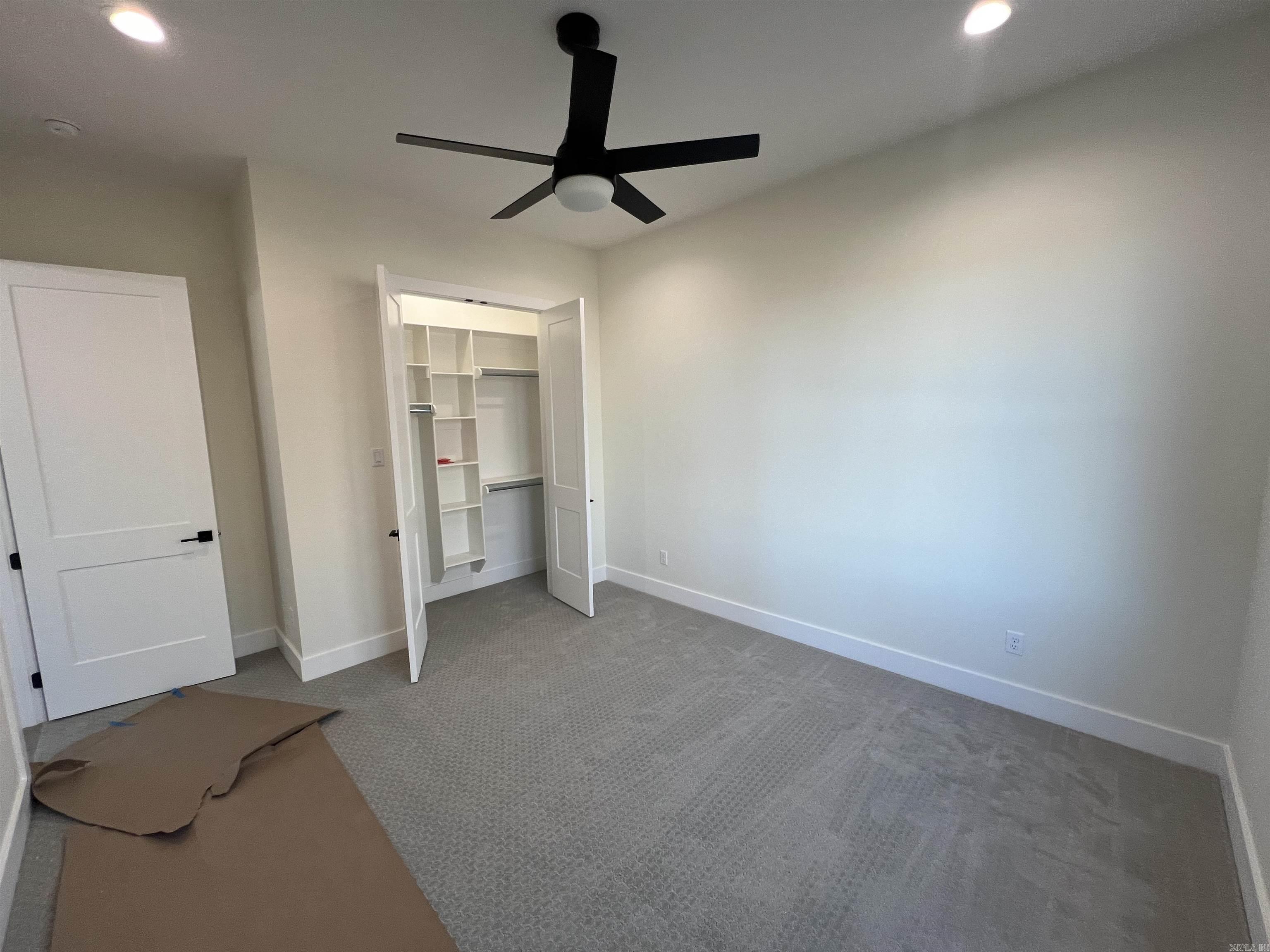 MILLERS GLENN - Residential