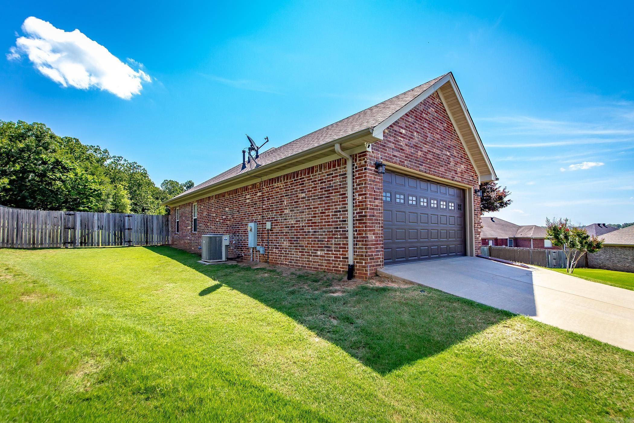 MAGNESS CREEK NORTH - Residential