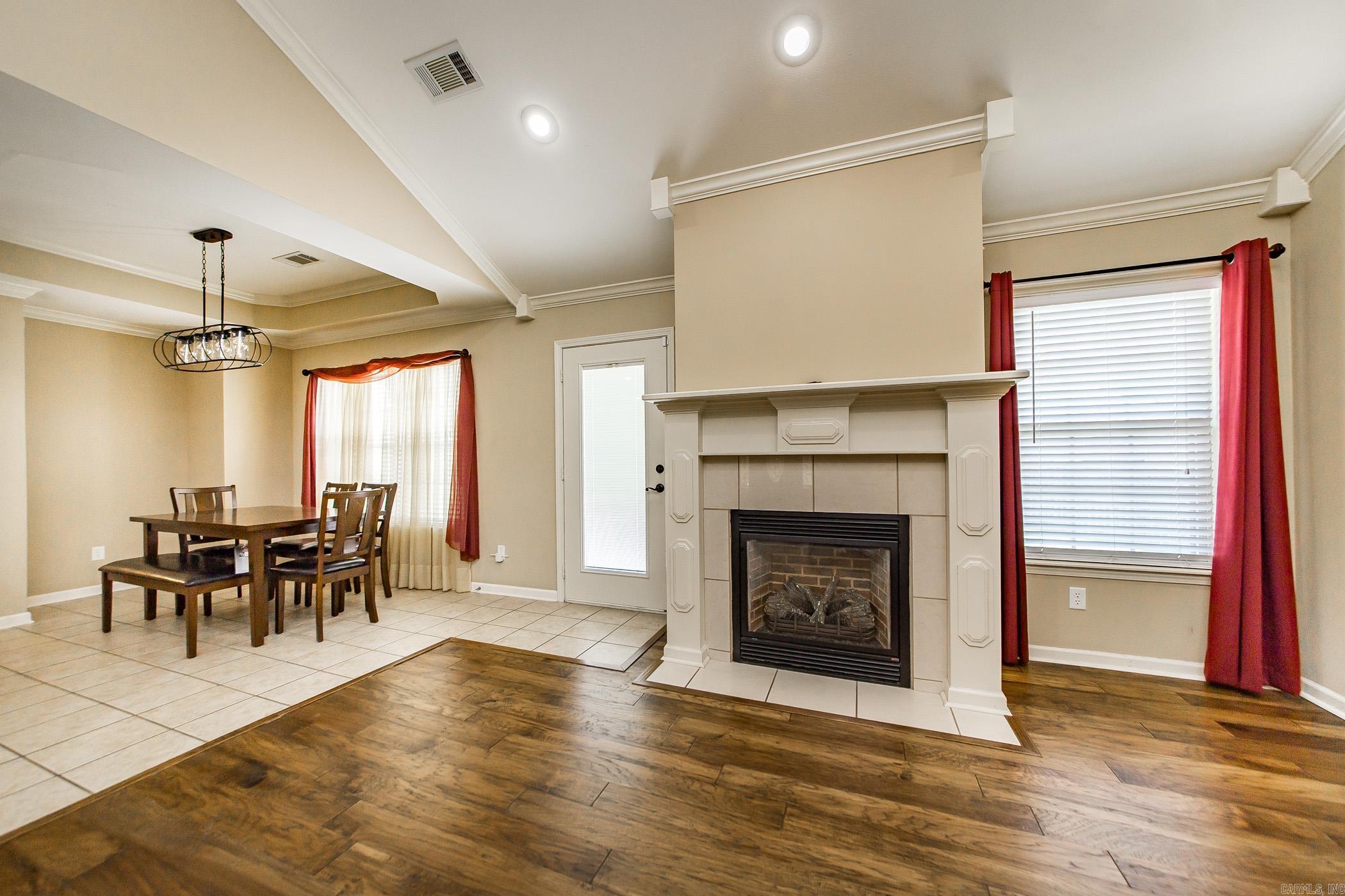 MAGNESS CREEK NORTH - Residential