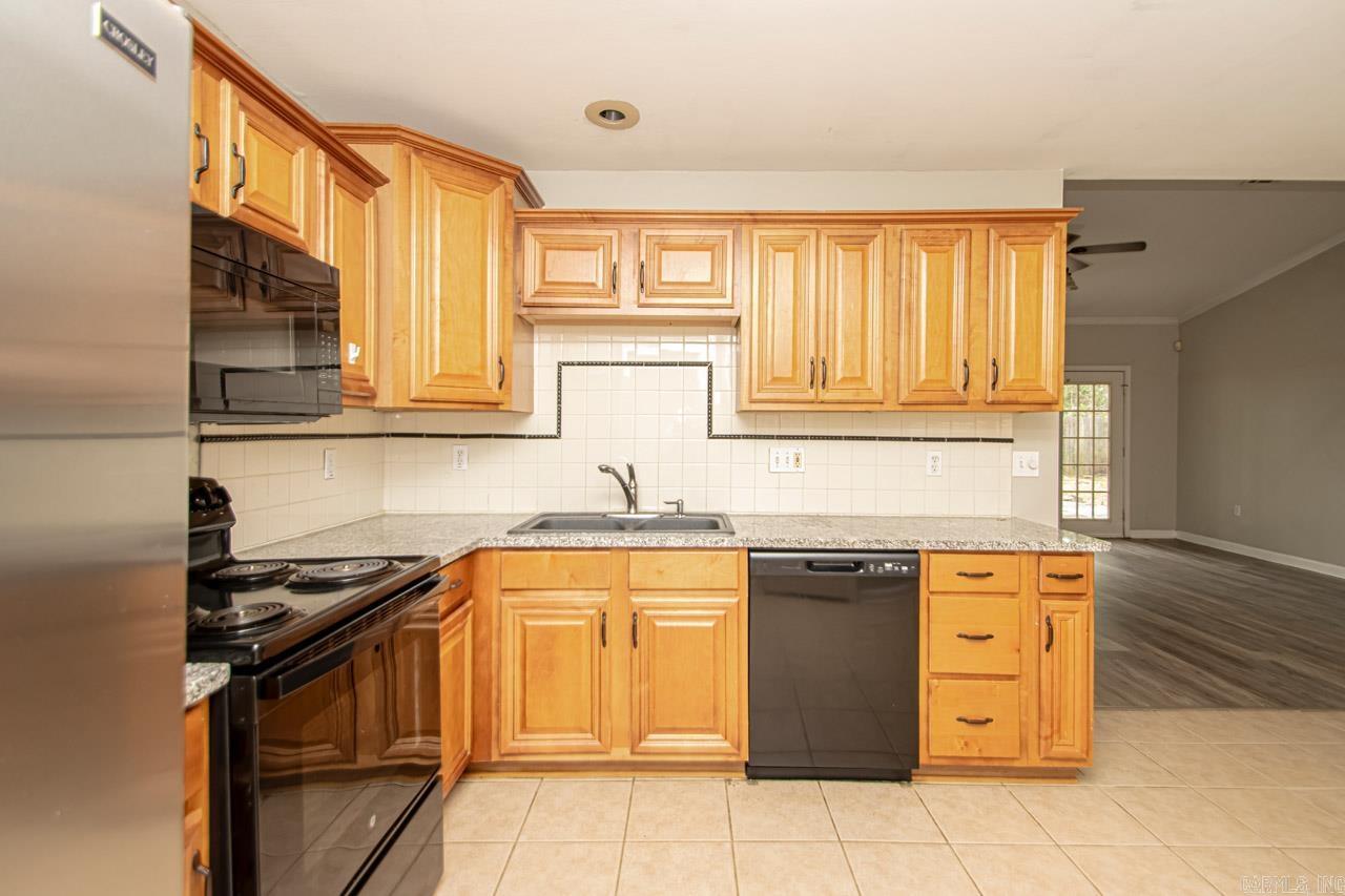 LAKE CHERRYWOOD - Residential