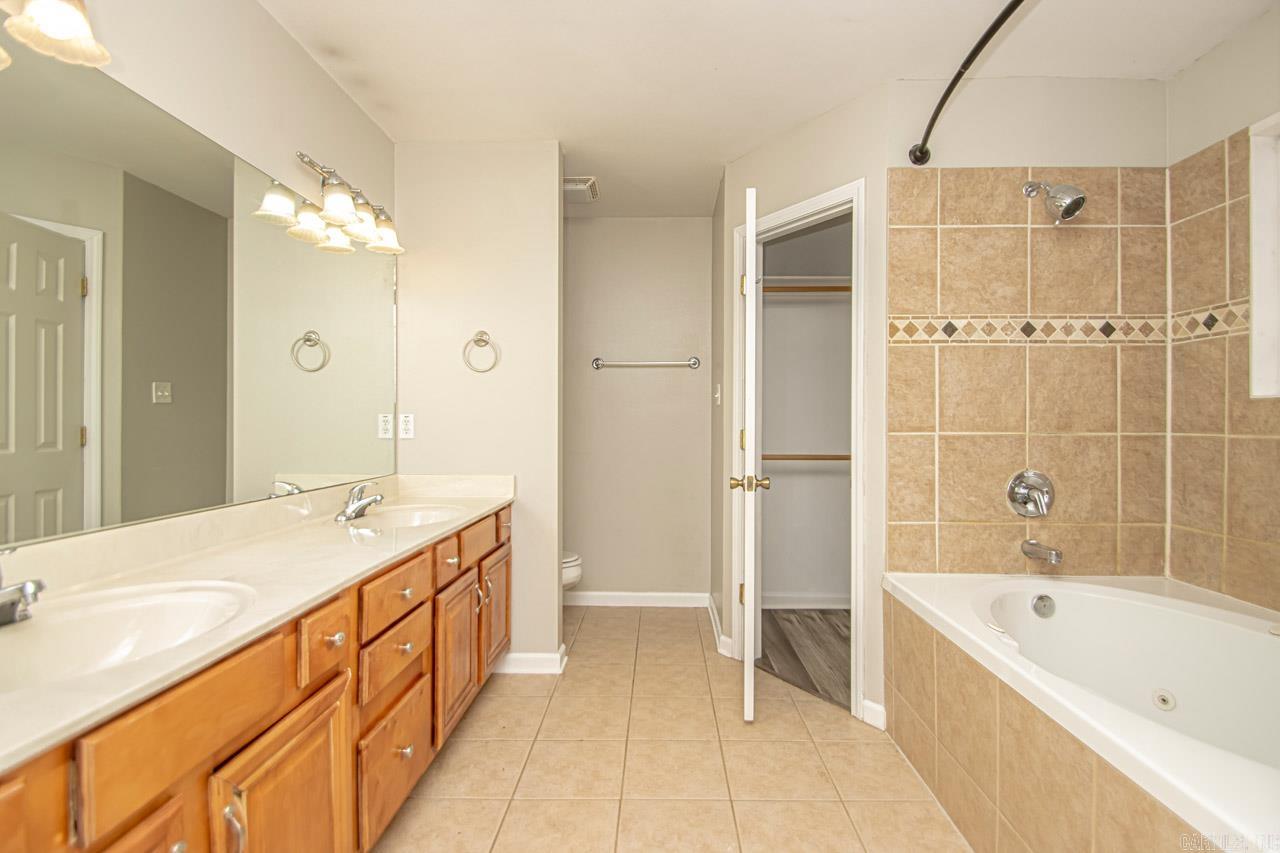 LAKE CHERRYWOOD - Residential