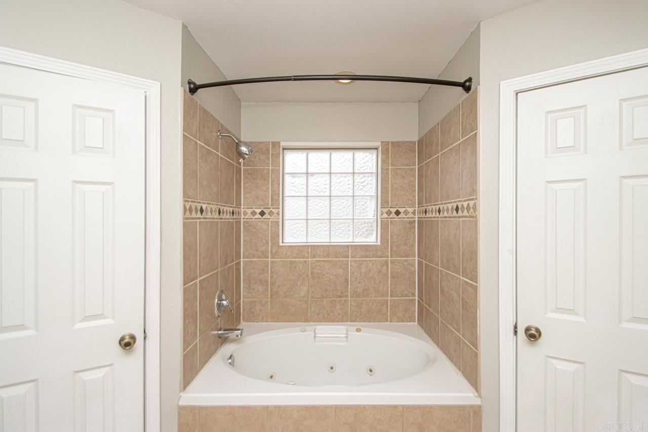 LAKE CHERRYWOOD - Residential